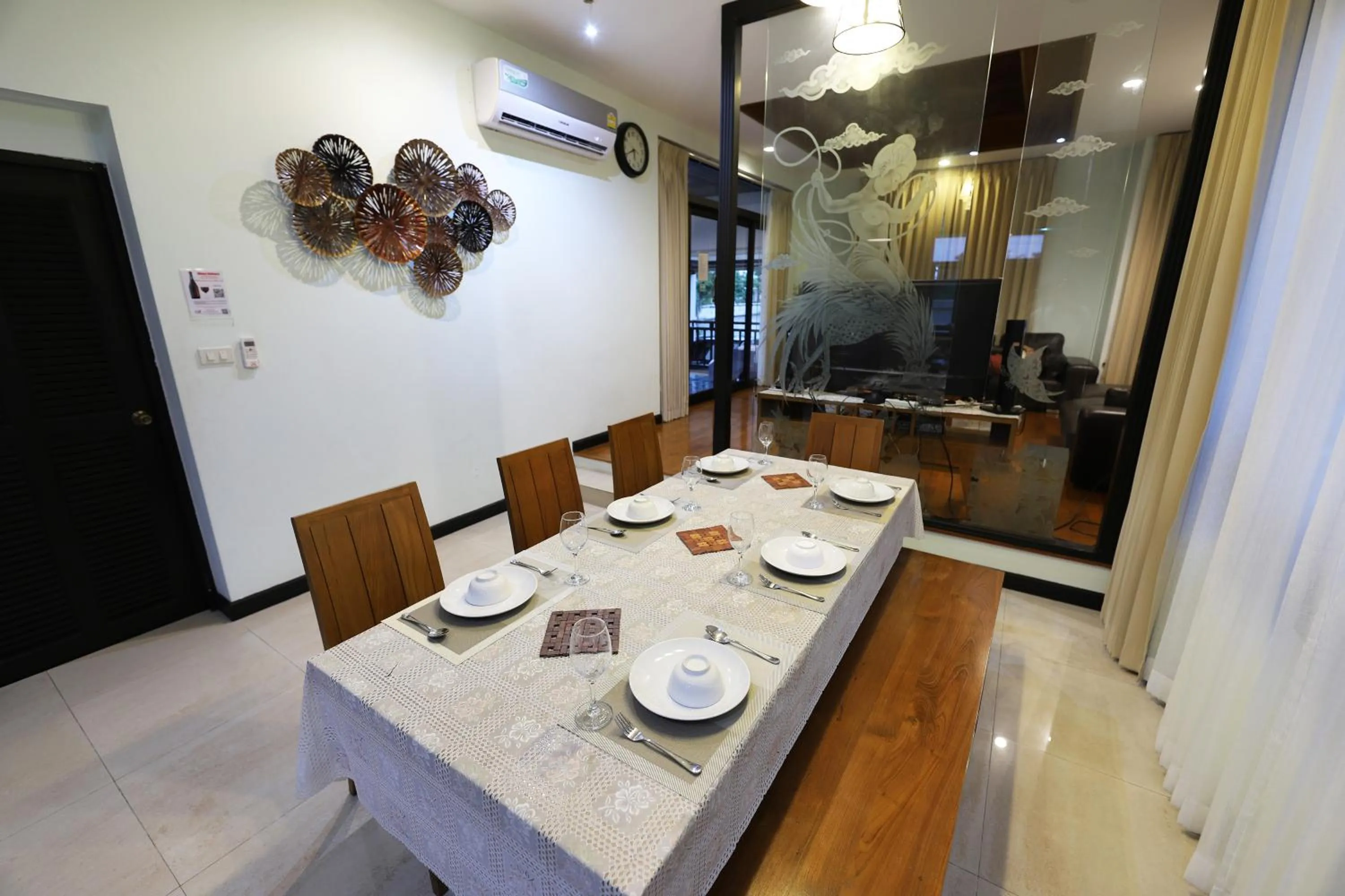 Restaurant/places to eat in รมิดา พูล วิลล่า พัทยา Ramida Pool Villa Pattaya