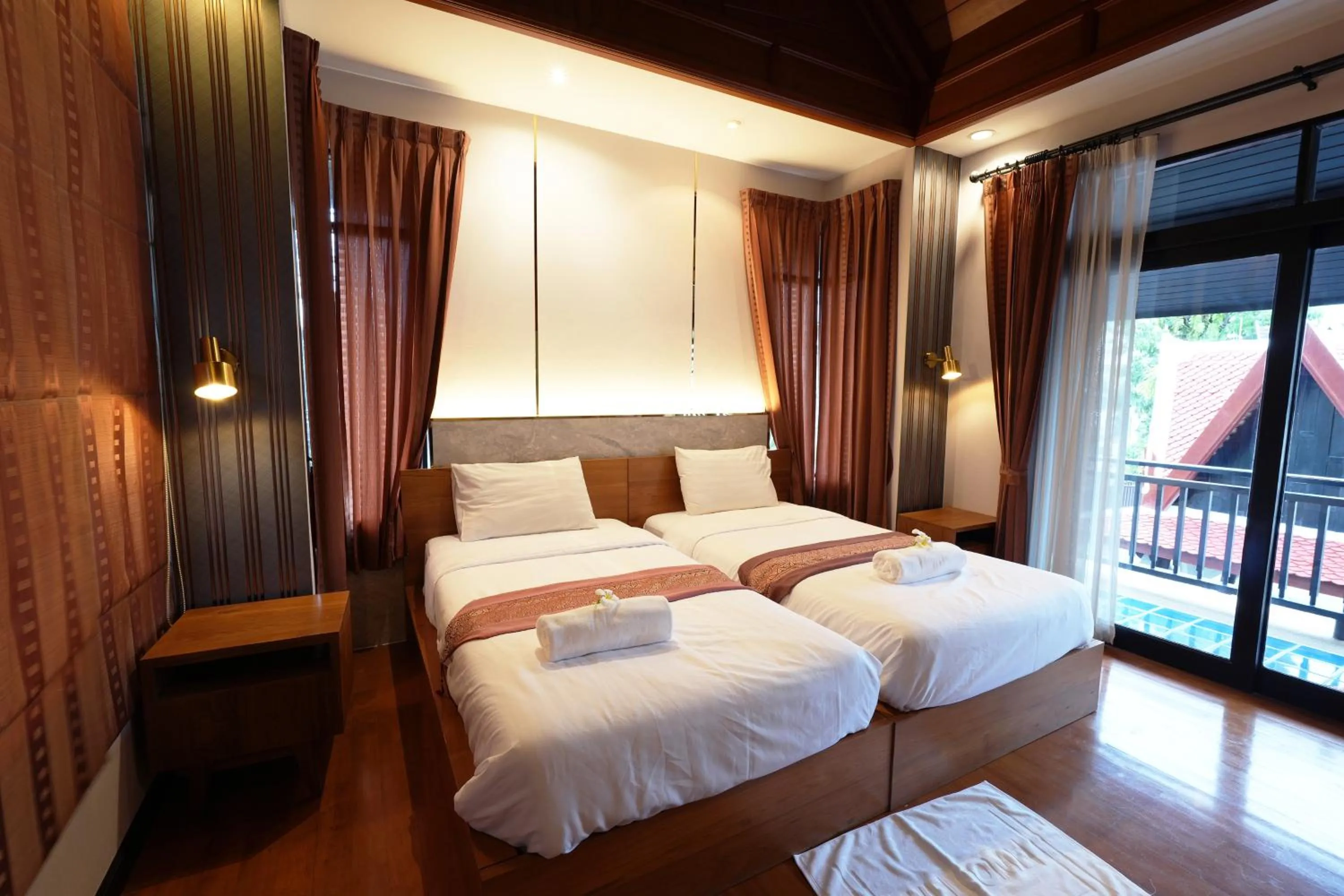 Bedroom, Bed in รมิดา พูล วิลล่า พัทยา Ramida Pool Villa Pattaya