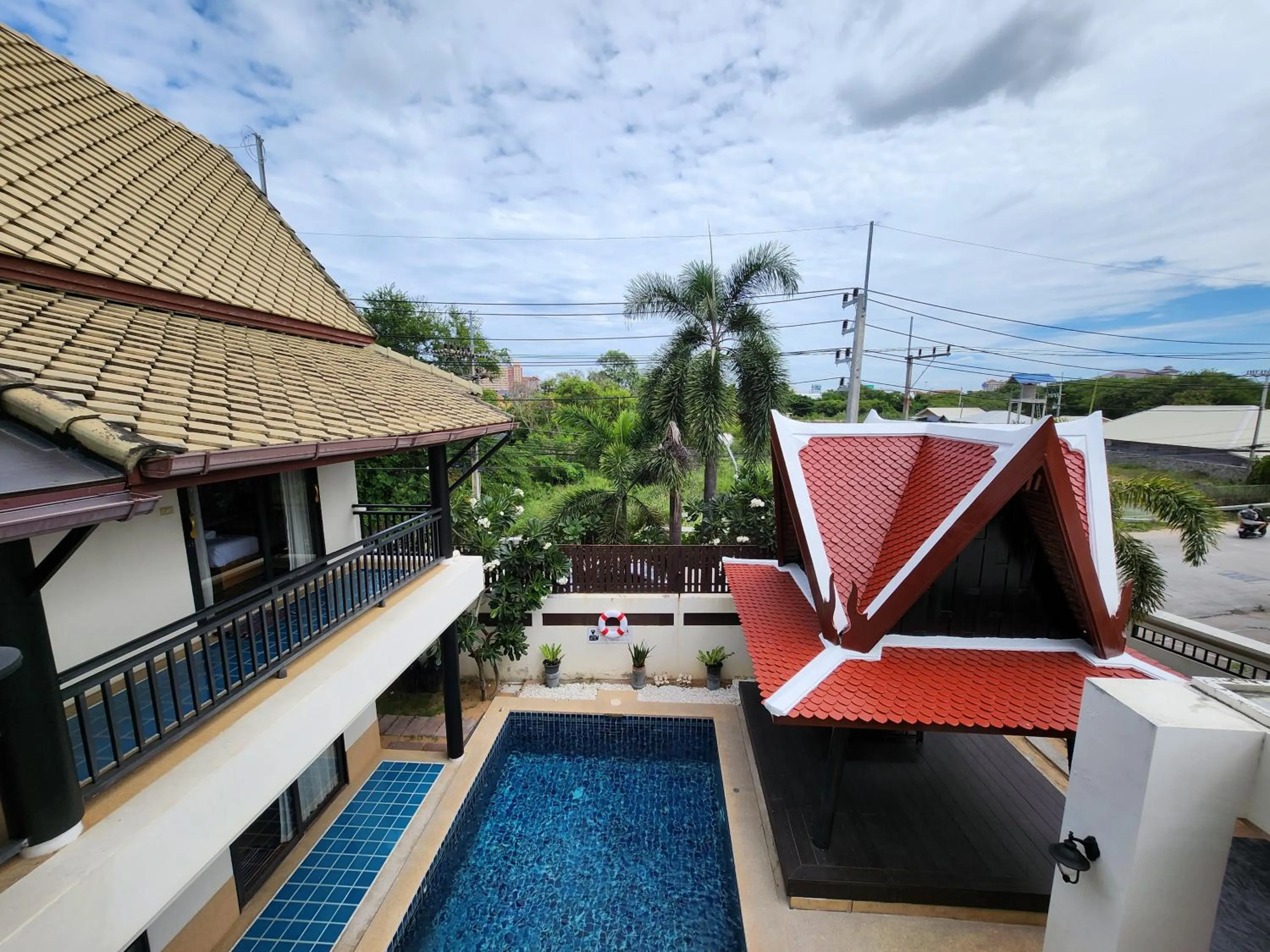 Property building in รมิดา พูล วิลล่า พัทยา Ramida Pool Villa Pattaya
