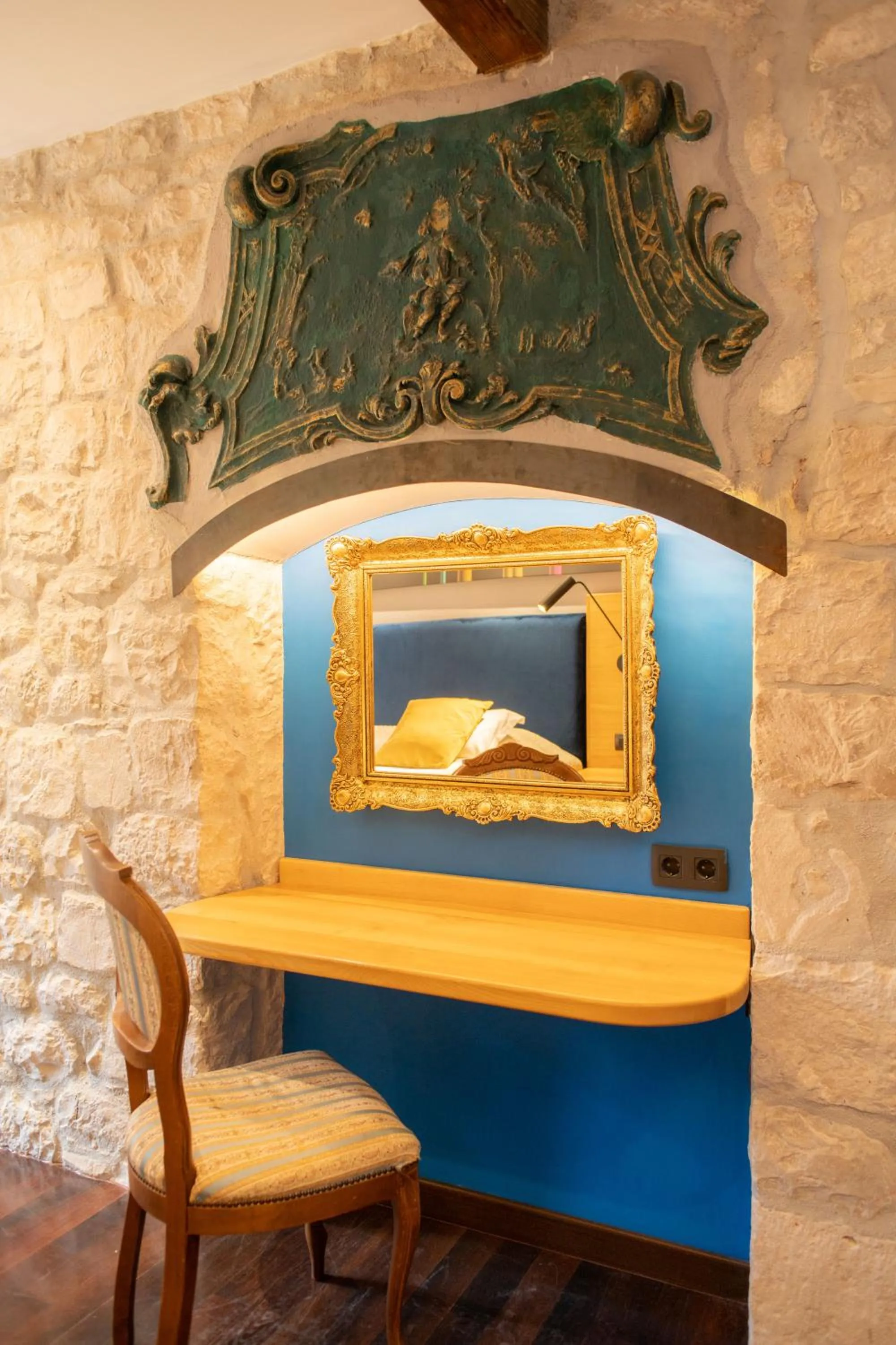 Decorative detail in Domus Maritima