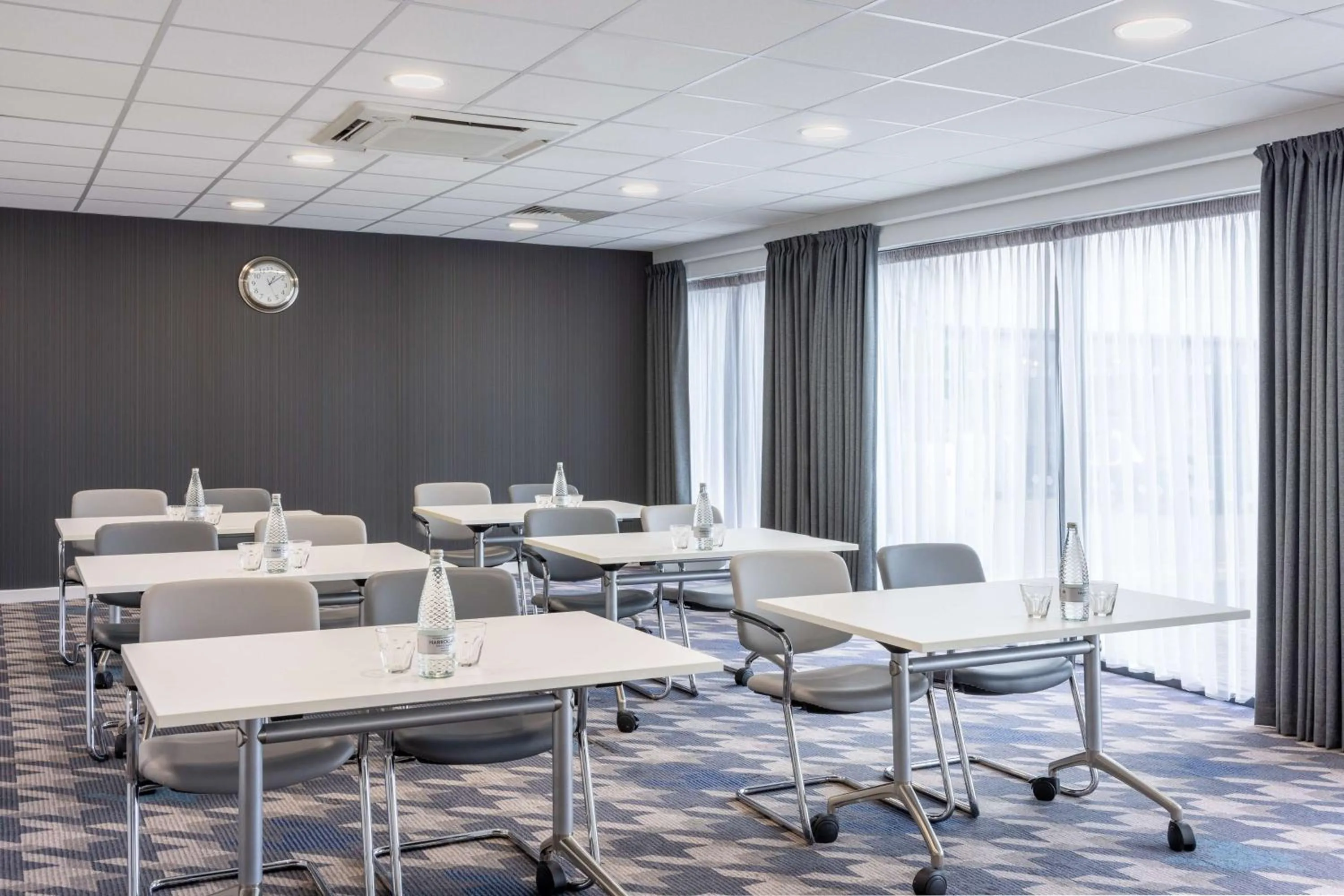 Meeting/conference room in Hampton By Hilton Humberside Airport