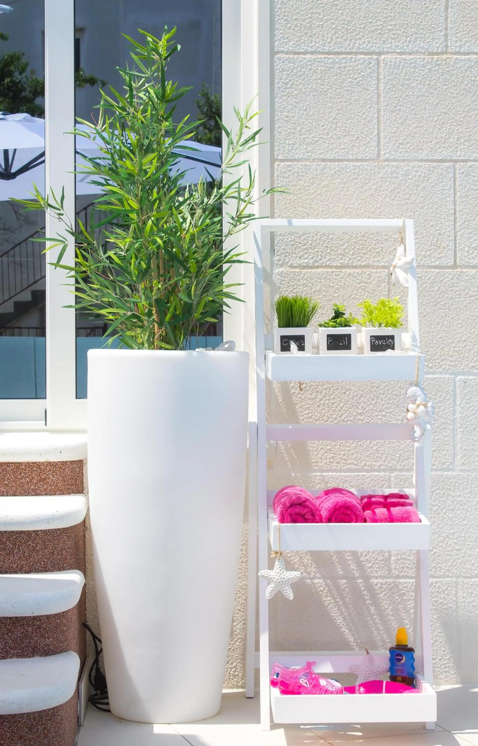 Swimming pool in Villa Midea