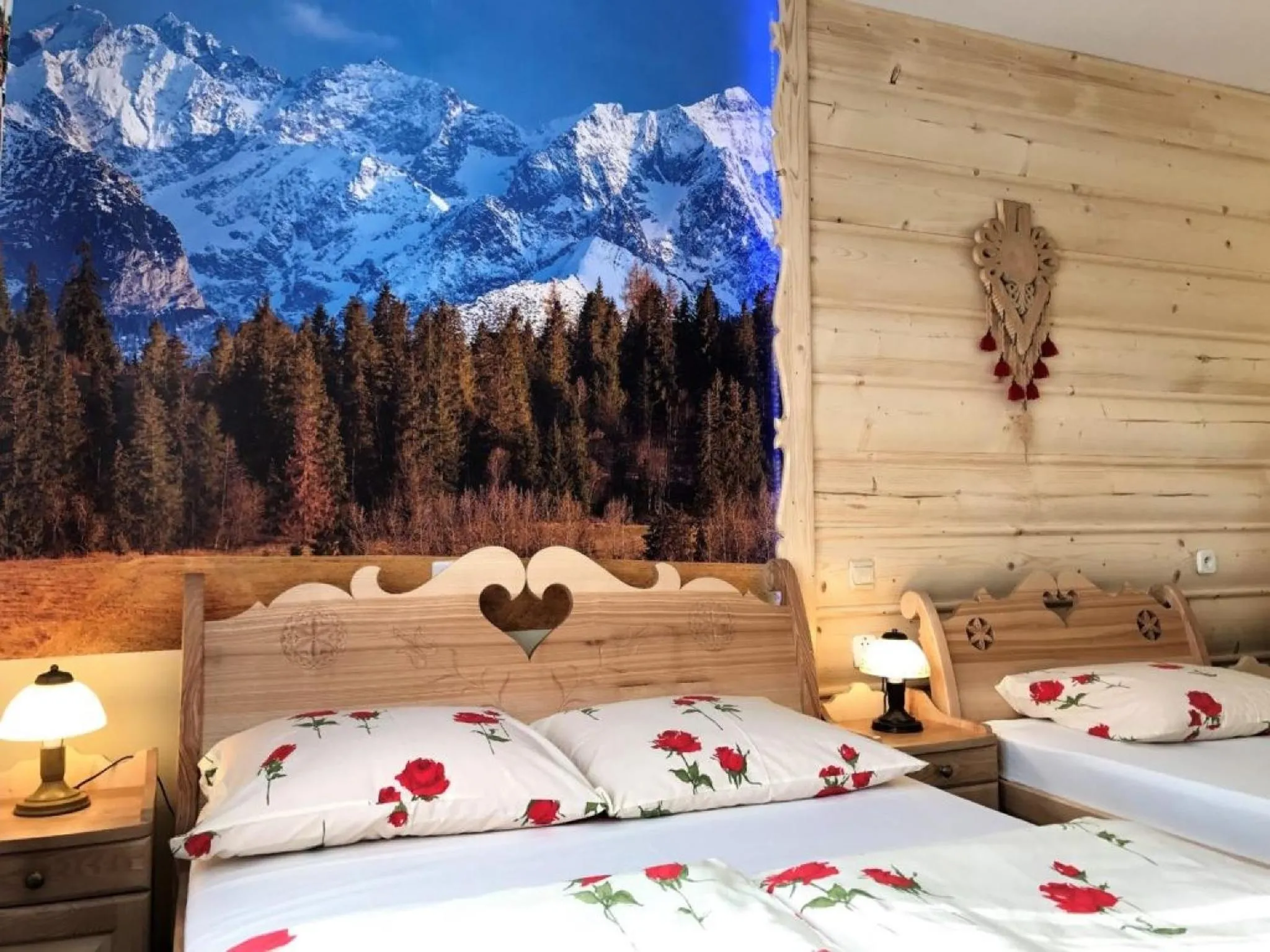 Photo of the whole room, Bed in Chatka U Hazy - Regionalne Pokoje Zakopane