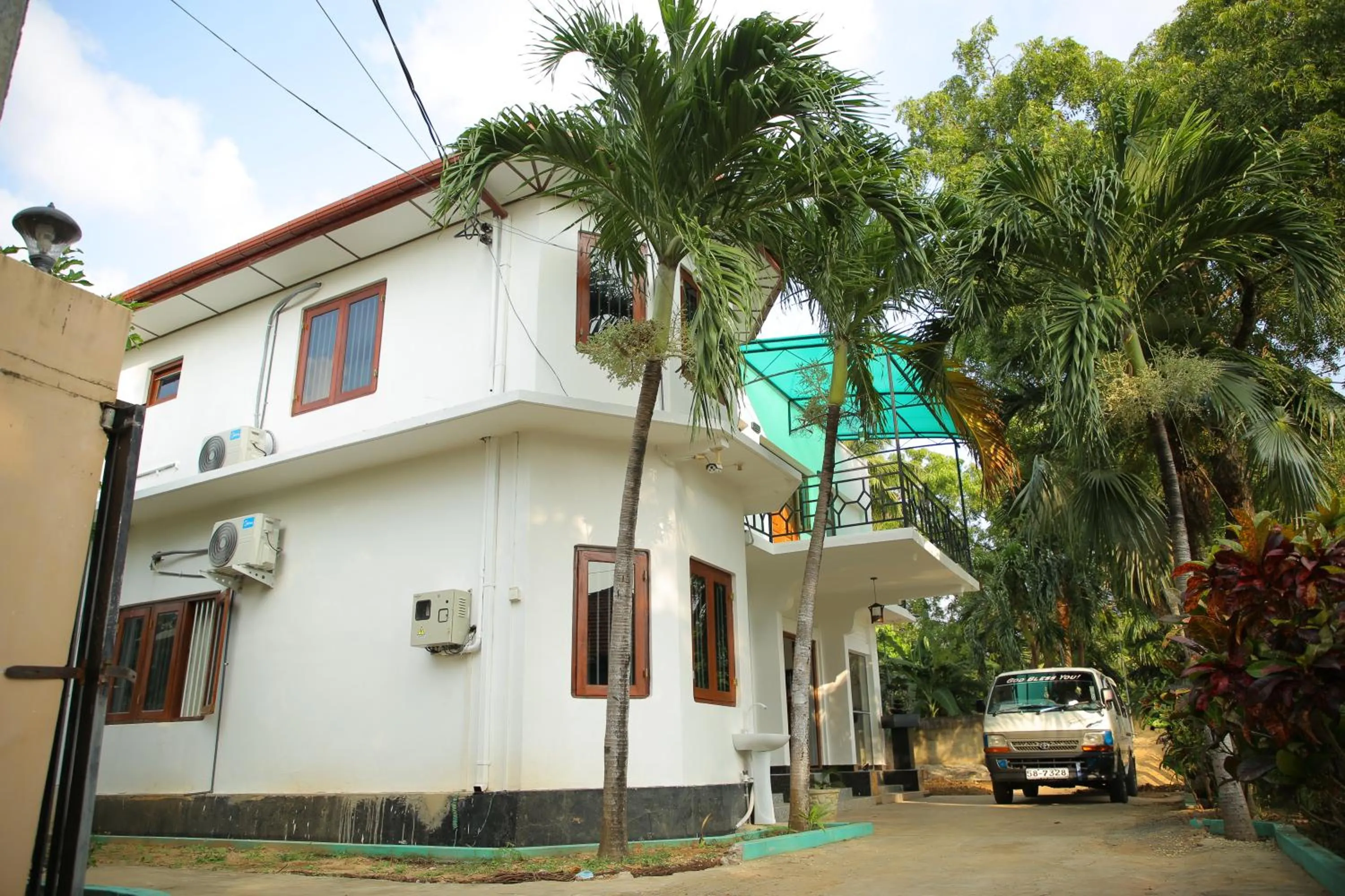 St Anne's Hotel & Restaurant