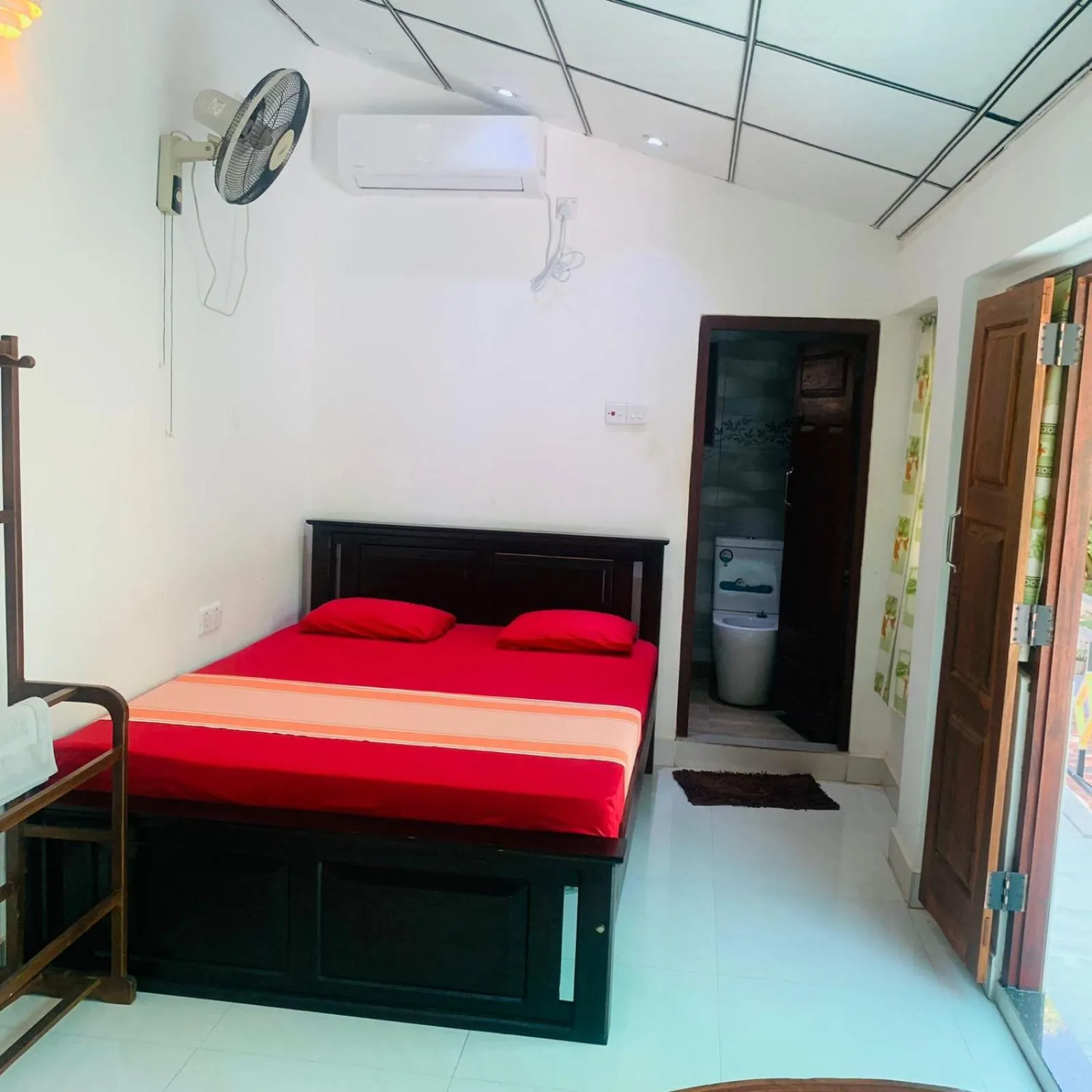 Bed in St Anne's Hotel & Restaurant