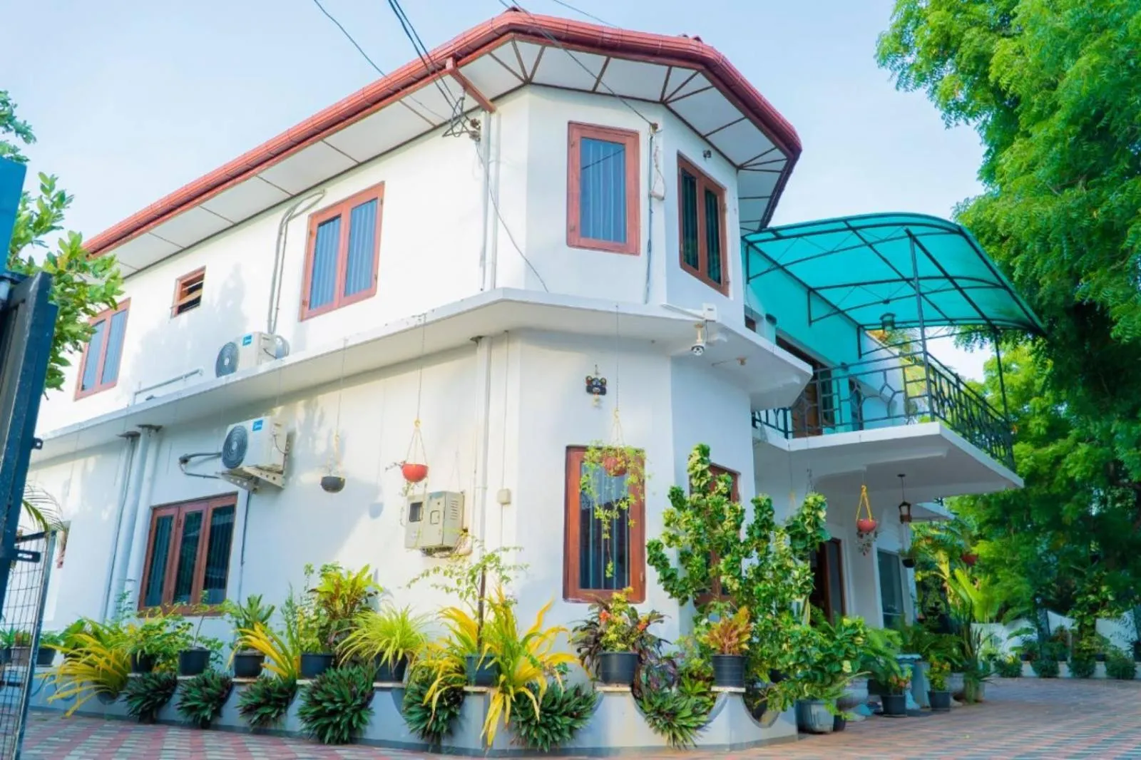 St Anne's Hotel & Restaurant