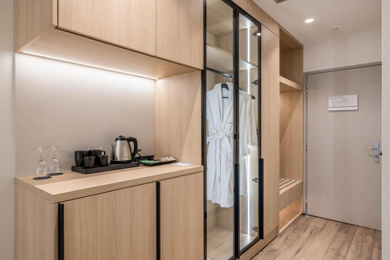Coffee/tea facilities in Hotel Atrium