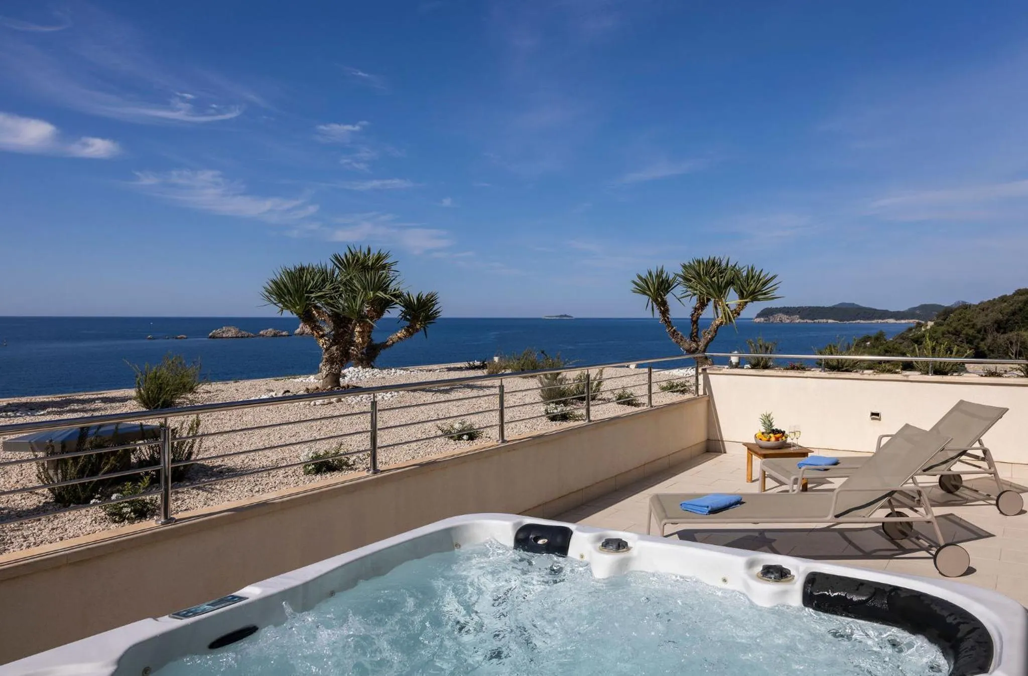 Hot Tub in Hotel More