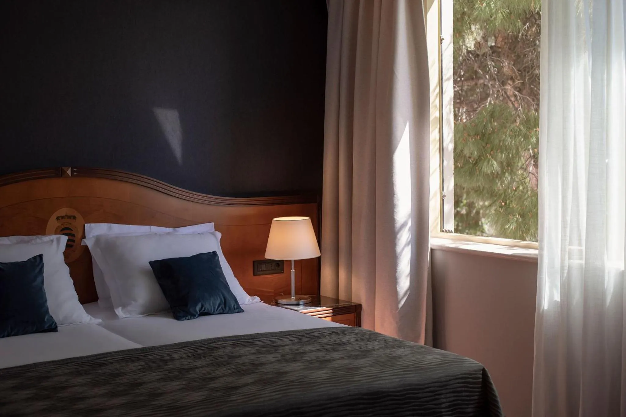 Bedroom, Bed in Hotel More