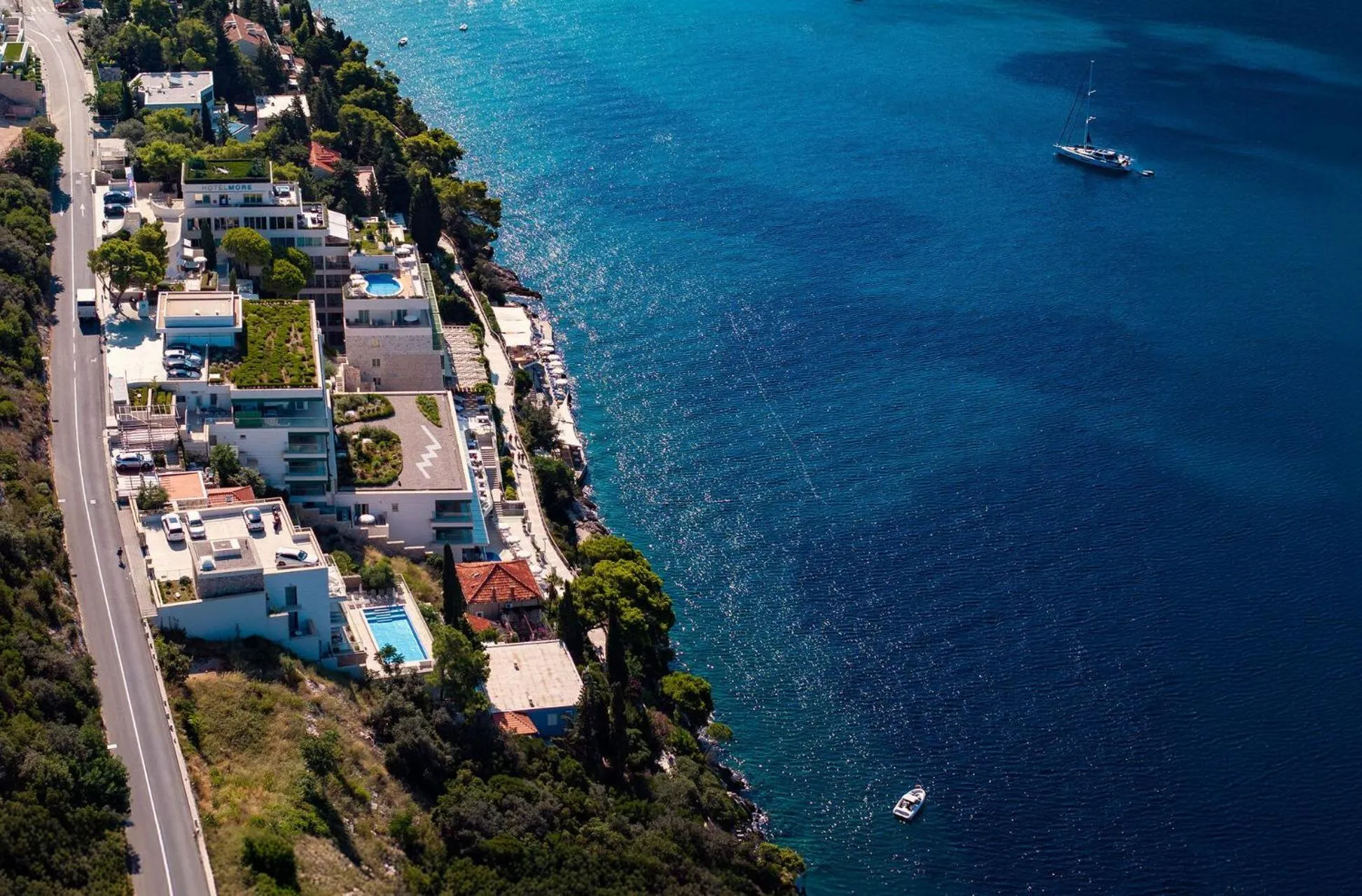 Property building in Hotel More