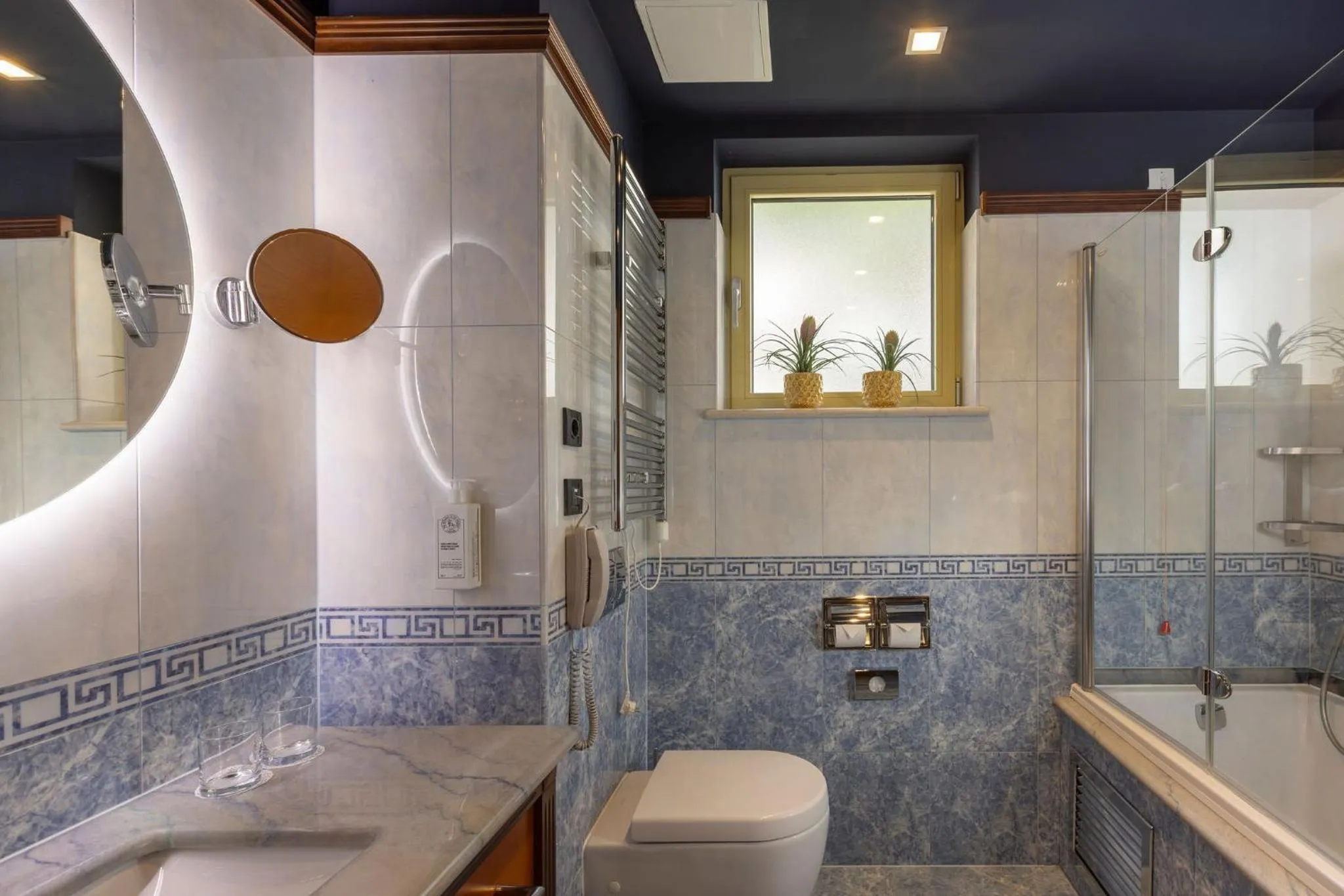 Bathroom in Hotel More