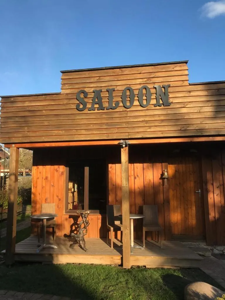 Les Crinieres En Brie