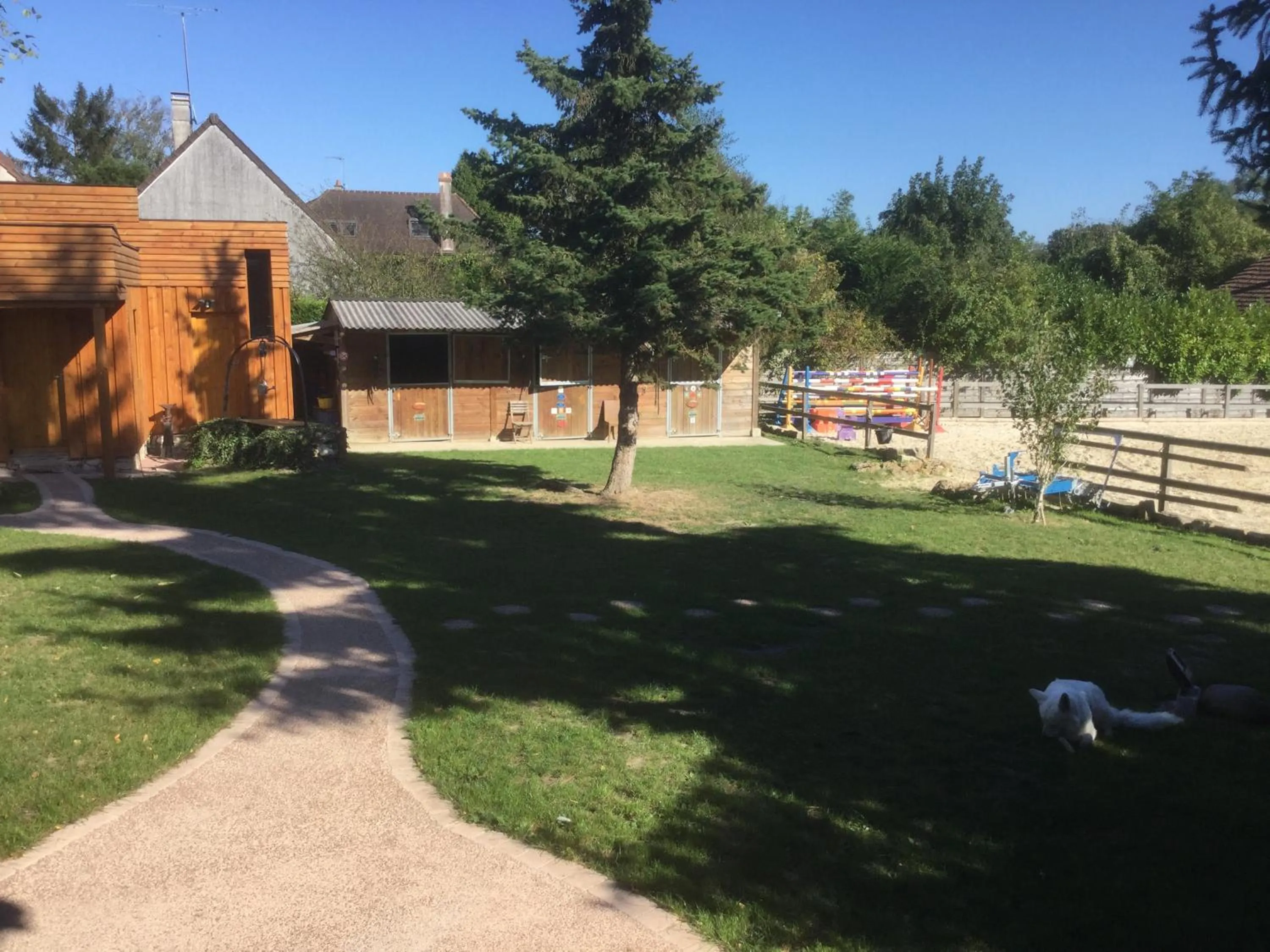 Garden in Les Crinieres En Brie