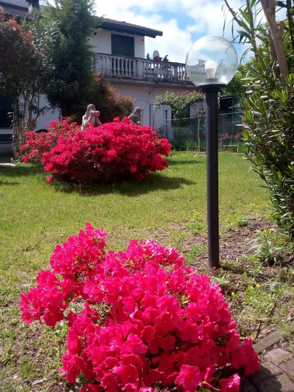 Inner courtyard view in B&B Antica Corte Lombarda