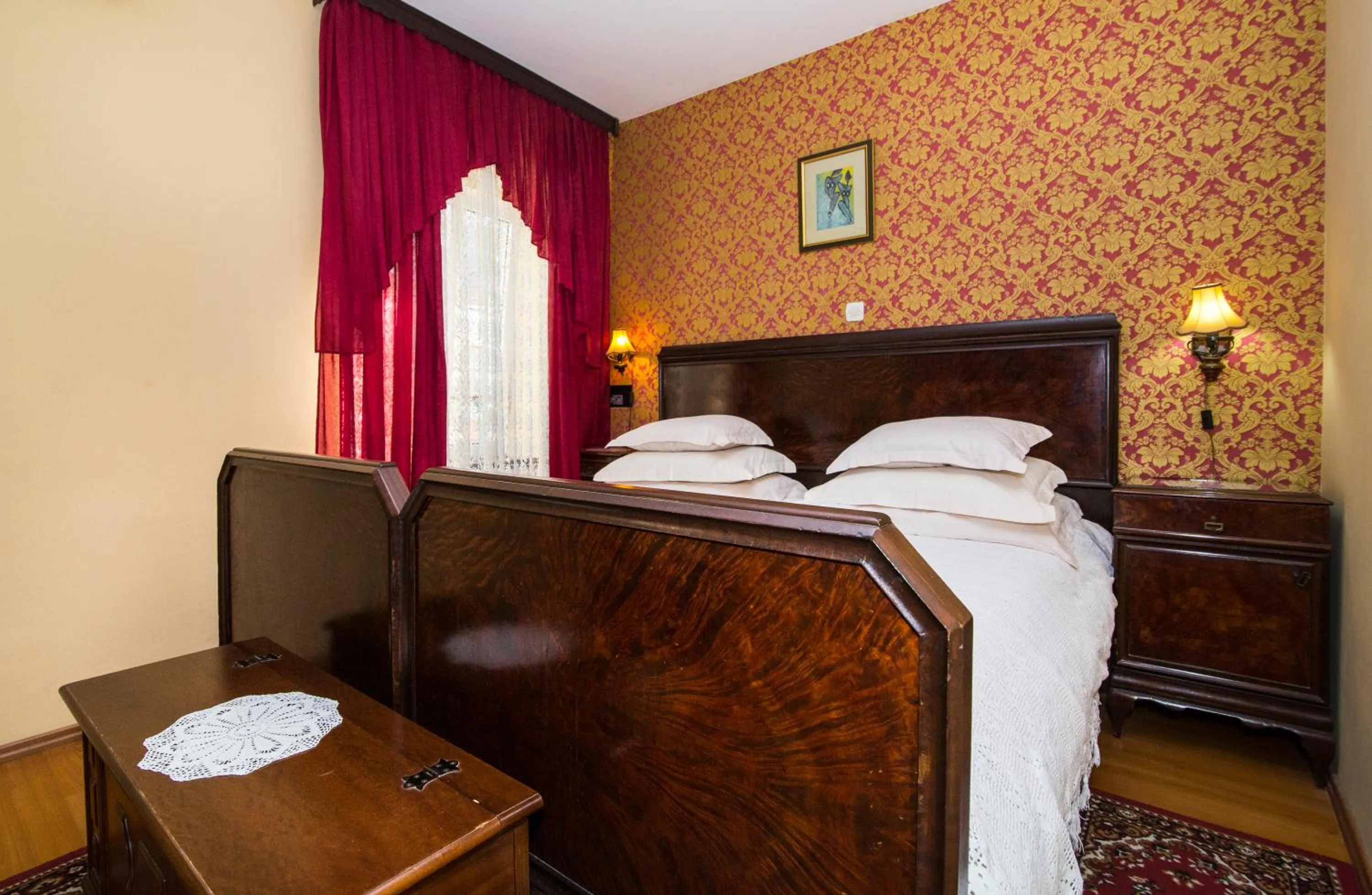 Bed in Heritage Hotel Pasike