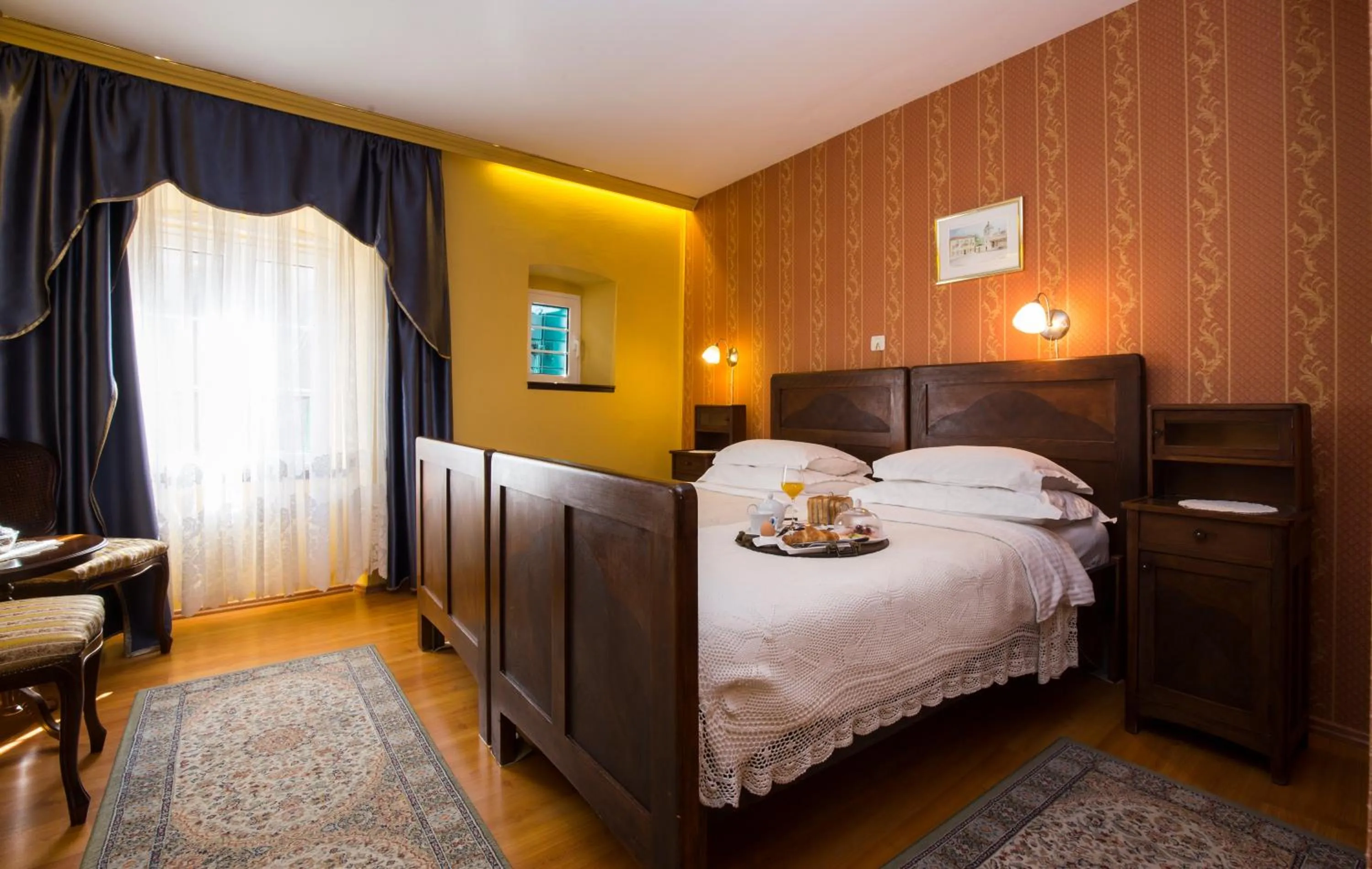 Bed in Heritage Hotel Pasike