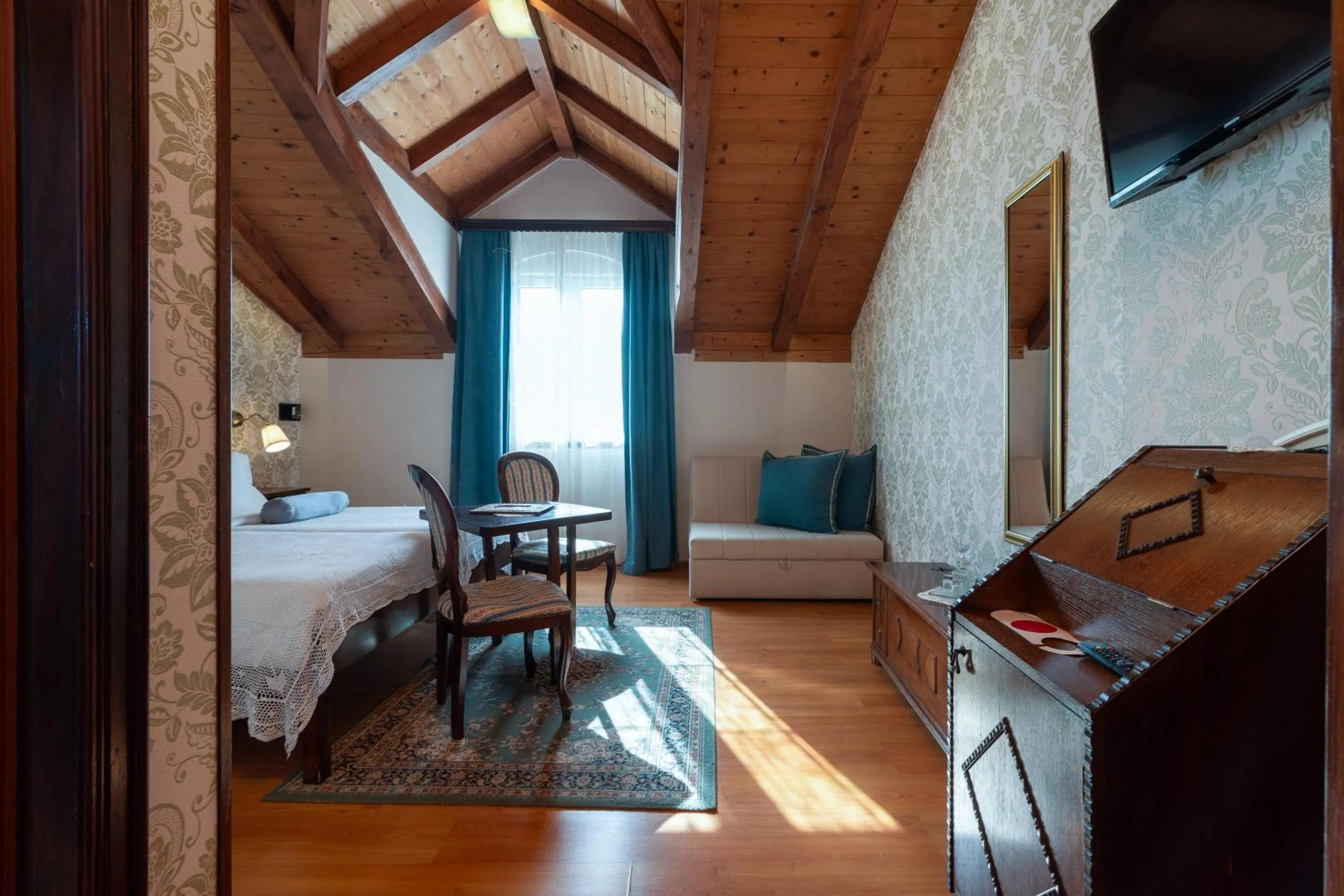 Bed in Heritage Hotel Pasike