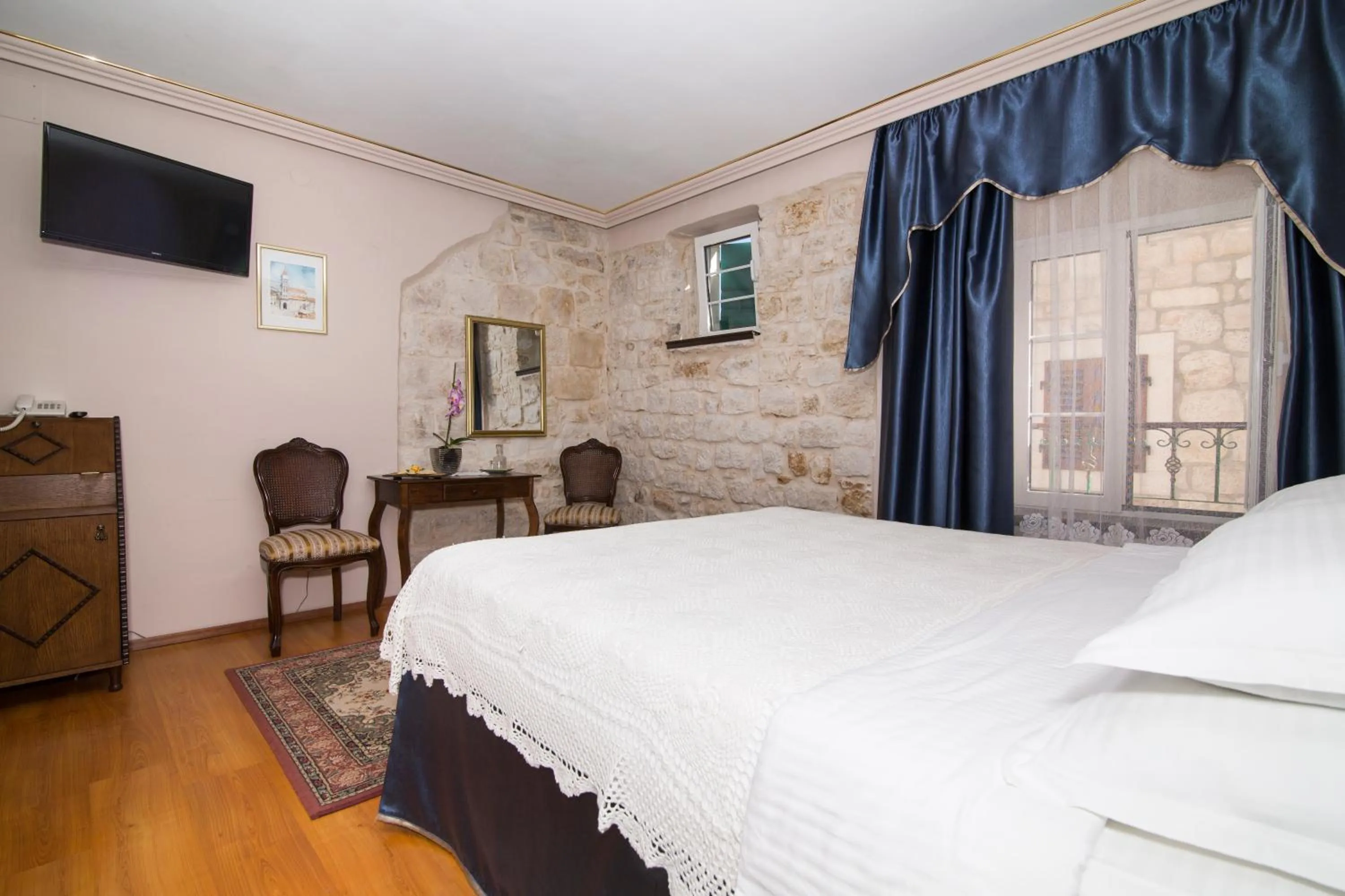 Bedroom, Bed in Heritage Hotel Pasike