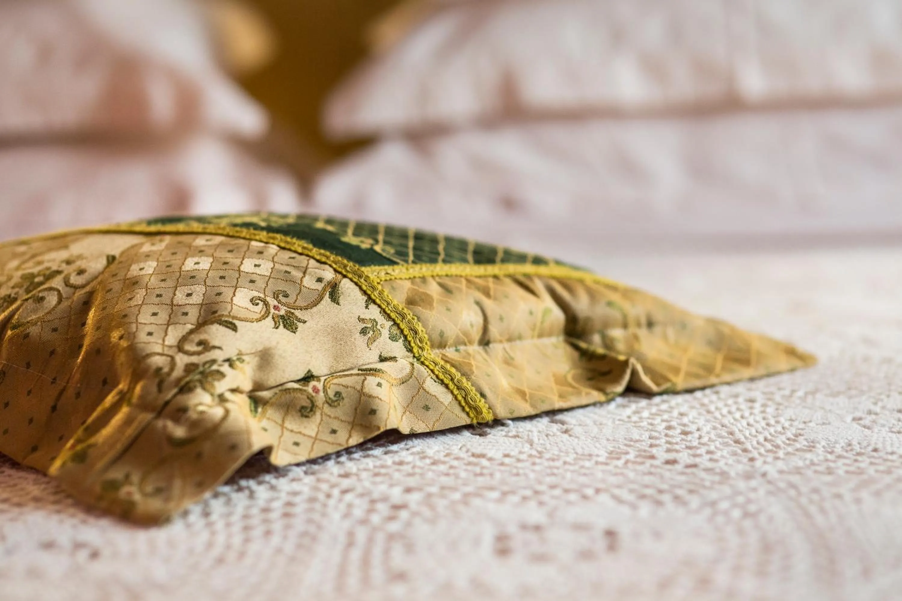 Decorative detail, Bed in Heritage Hotel Pasike