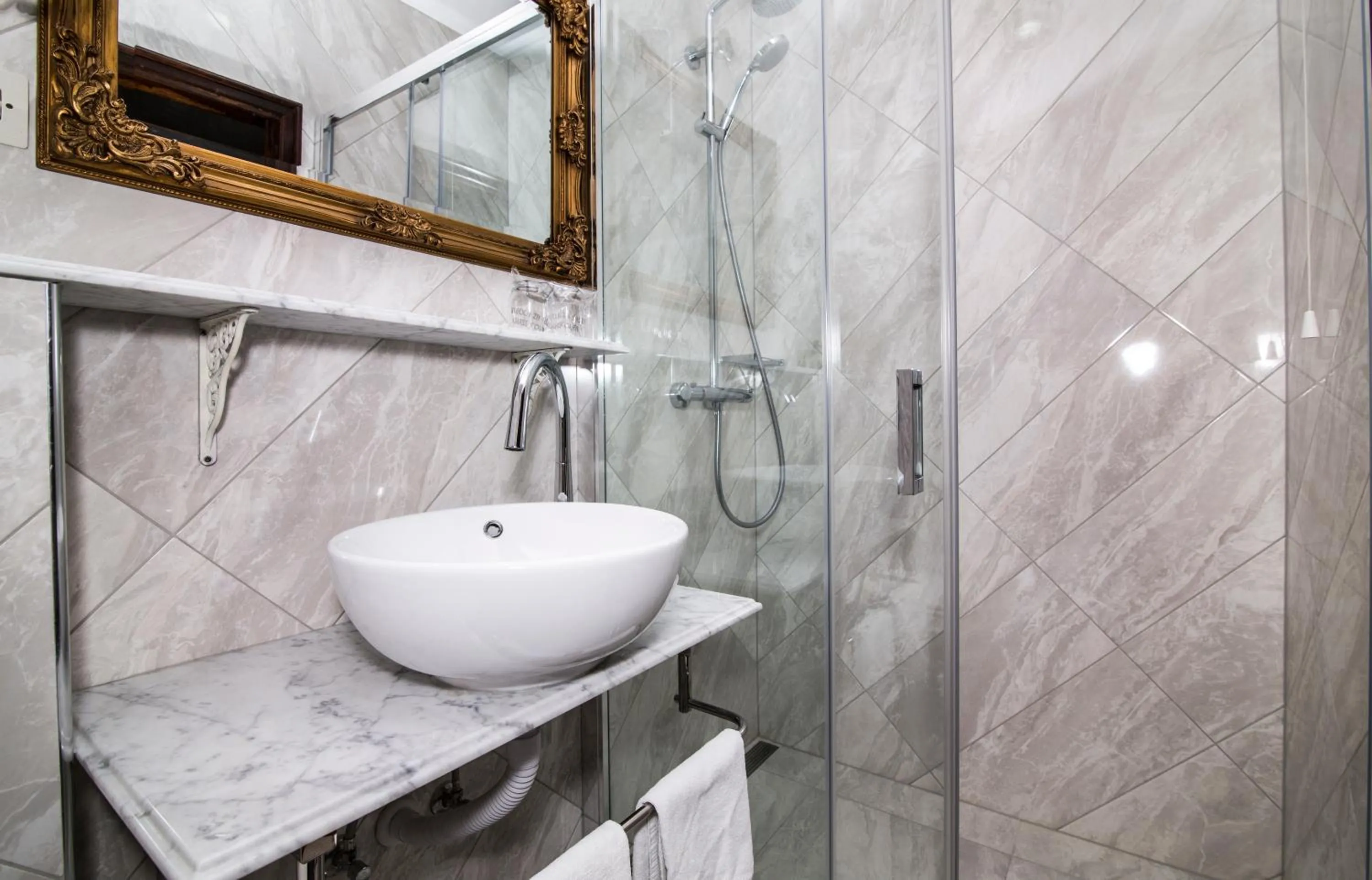 Bathroom in Heritage Hotel Pasike