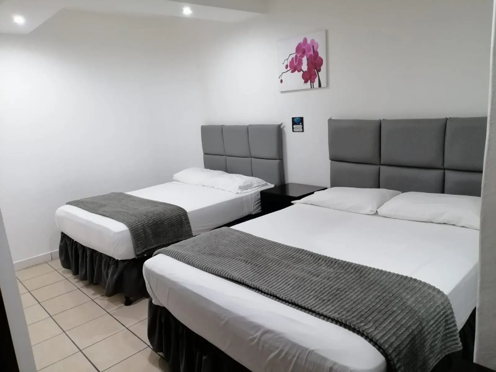 Twin Room in Apart Hotel Express