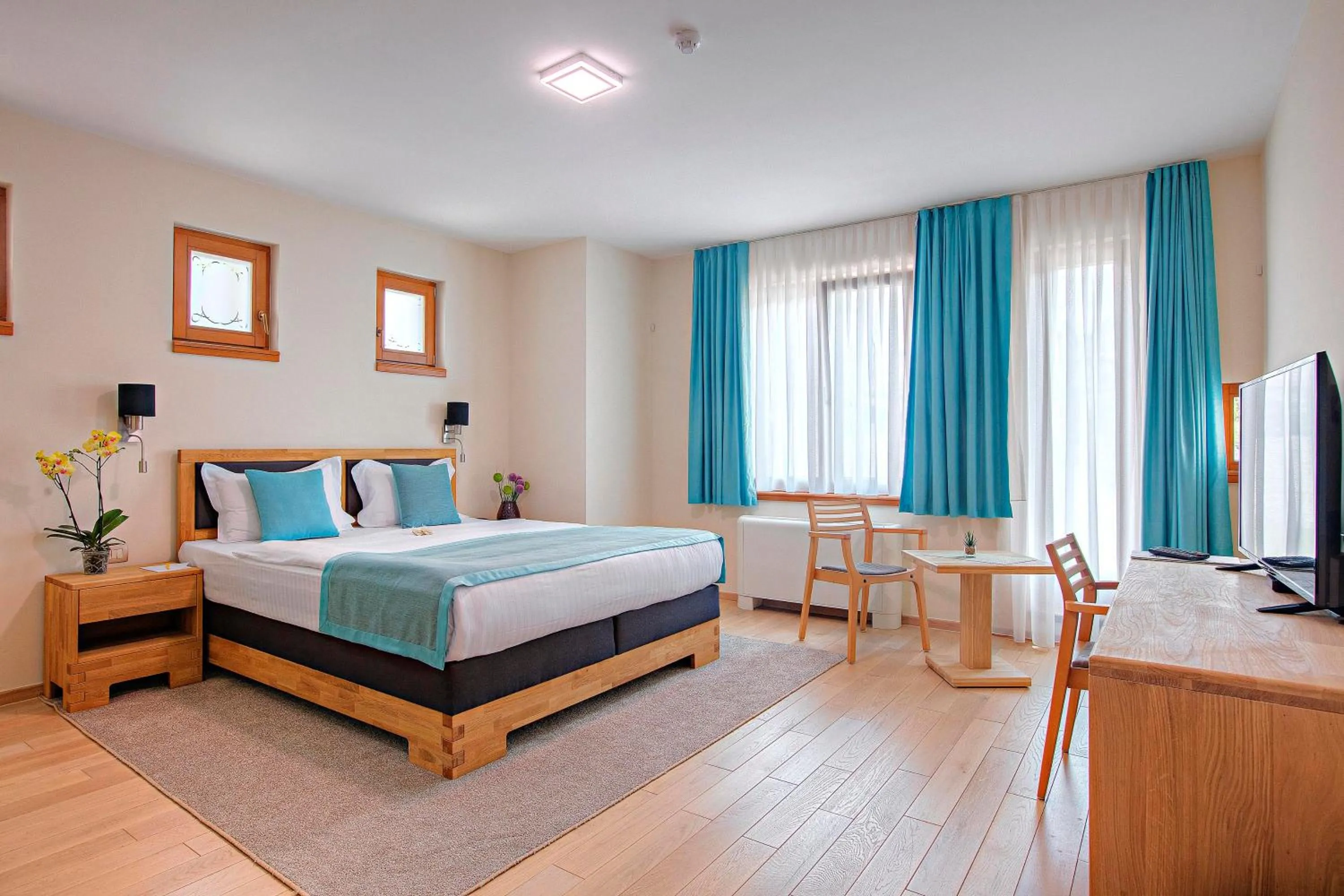 Spring, Bed in Hotel Aziza