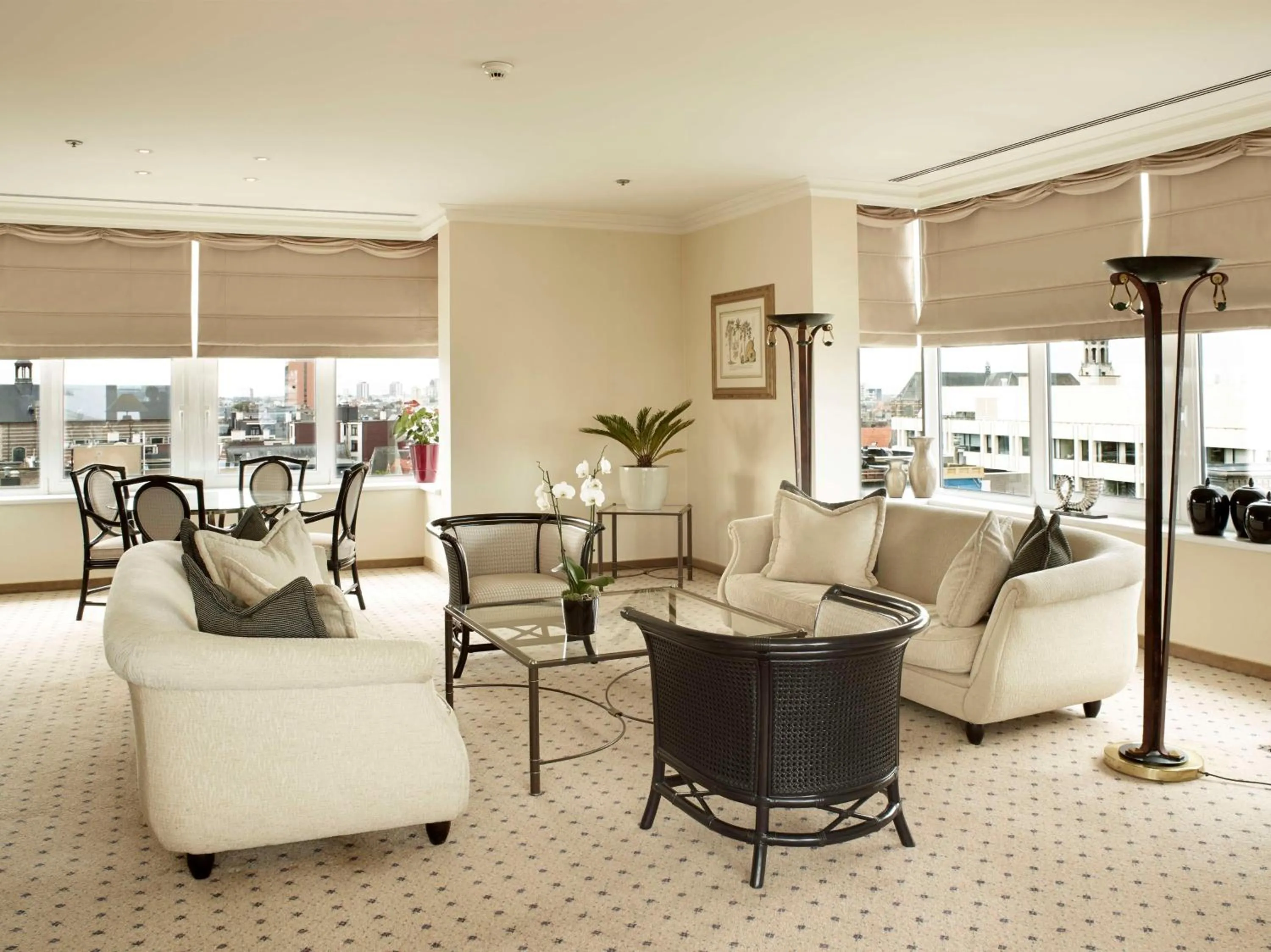 Living room in Hilton Antwerp Old Town