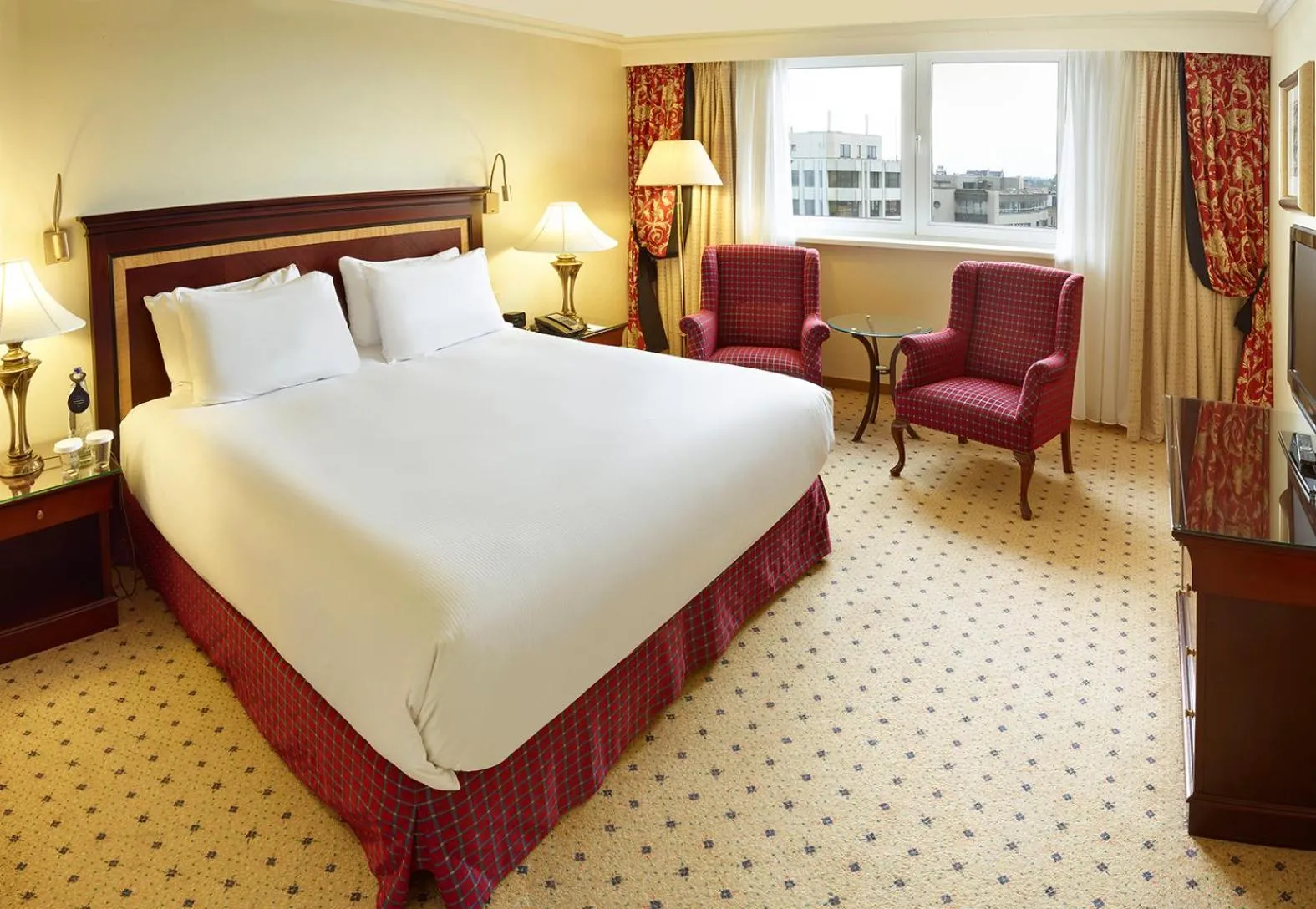 Bed in Hilton Antwerp Old Town