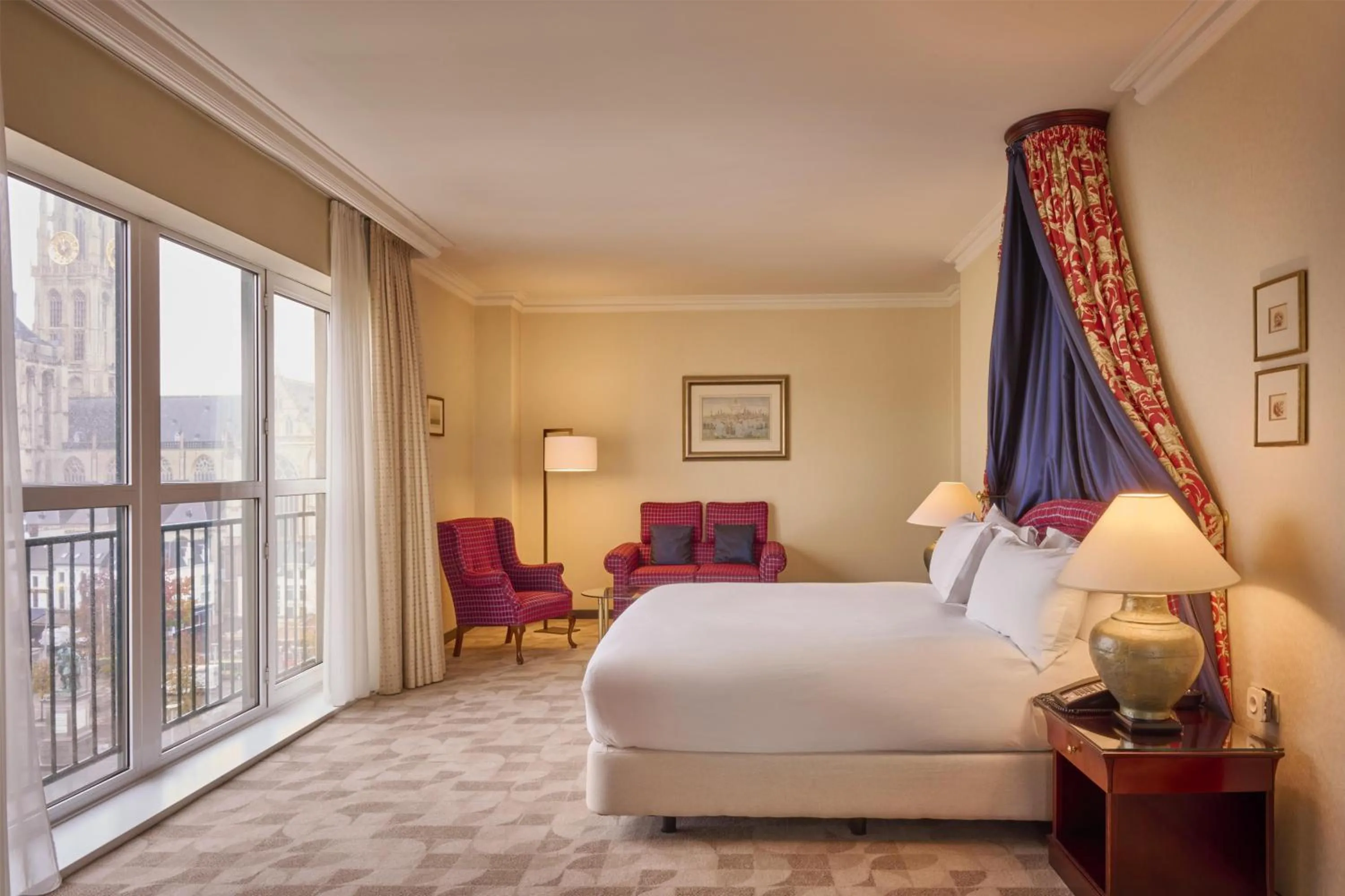 Bed in Hilton Antwerp Old Town