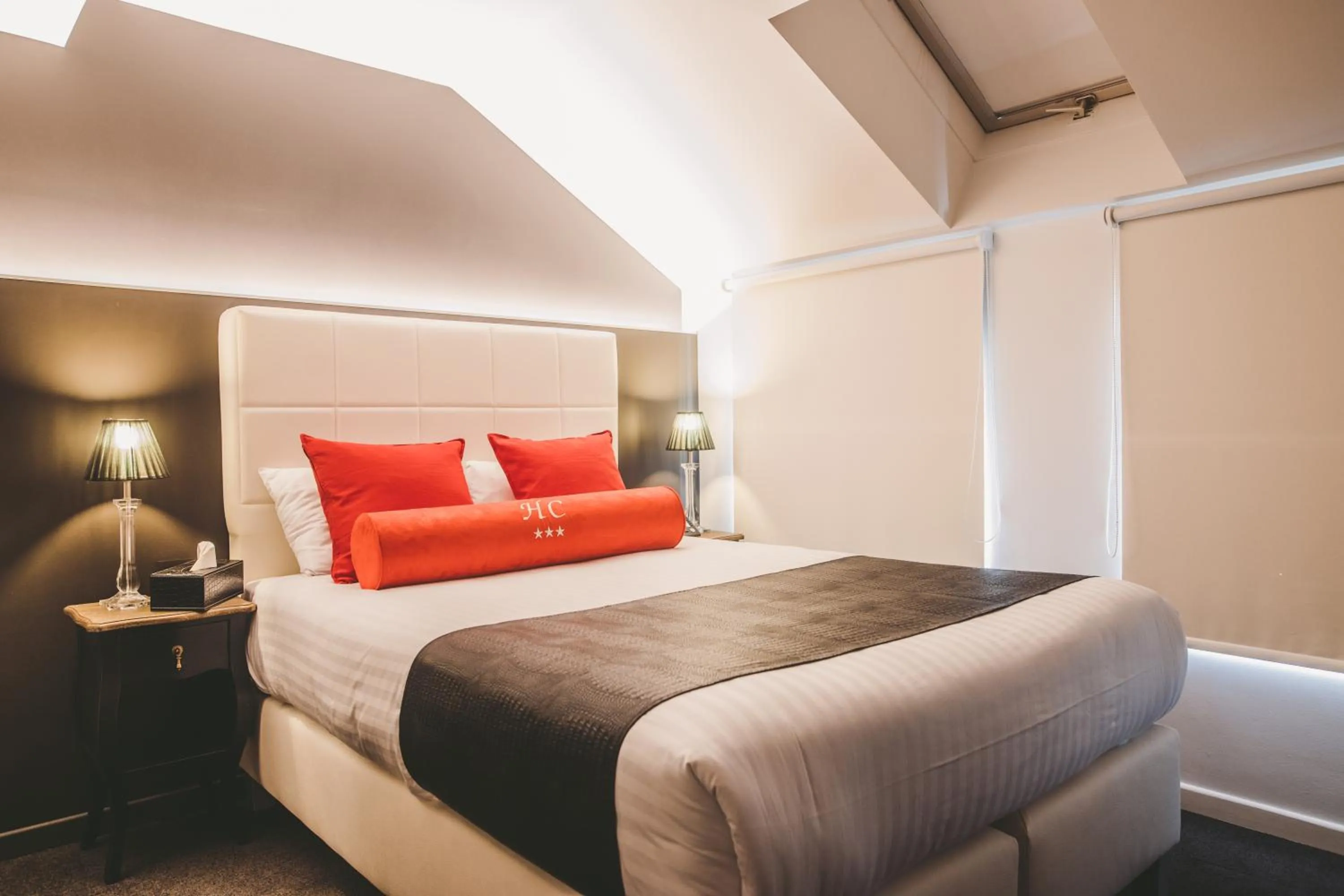 Bed in Hôtel Hors-Château - Liège Centre Historique