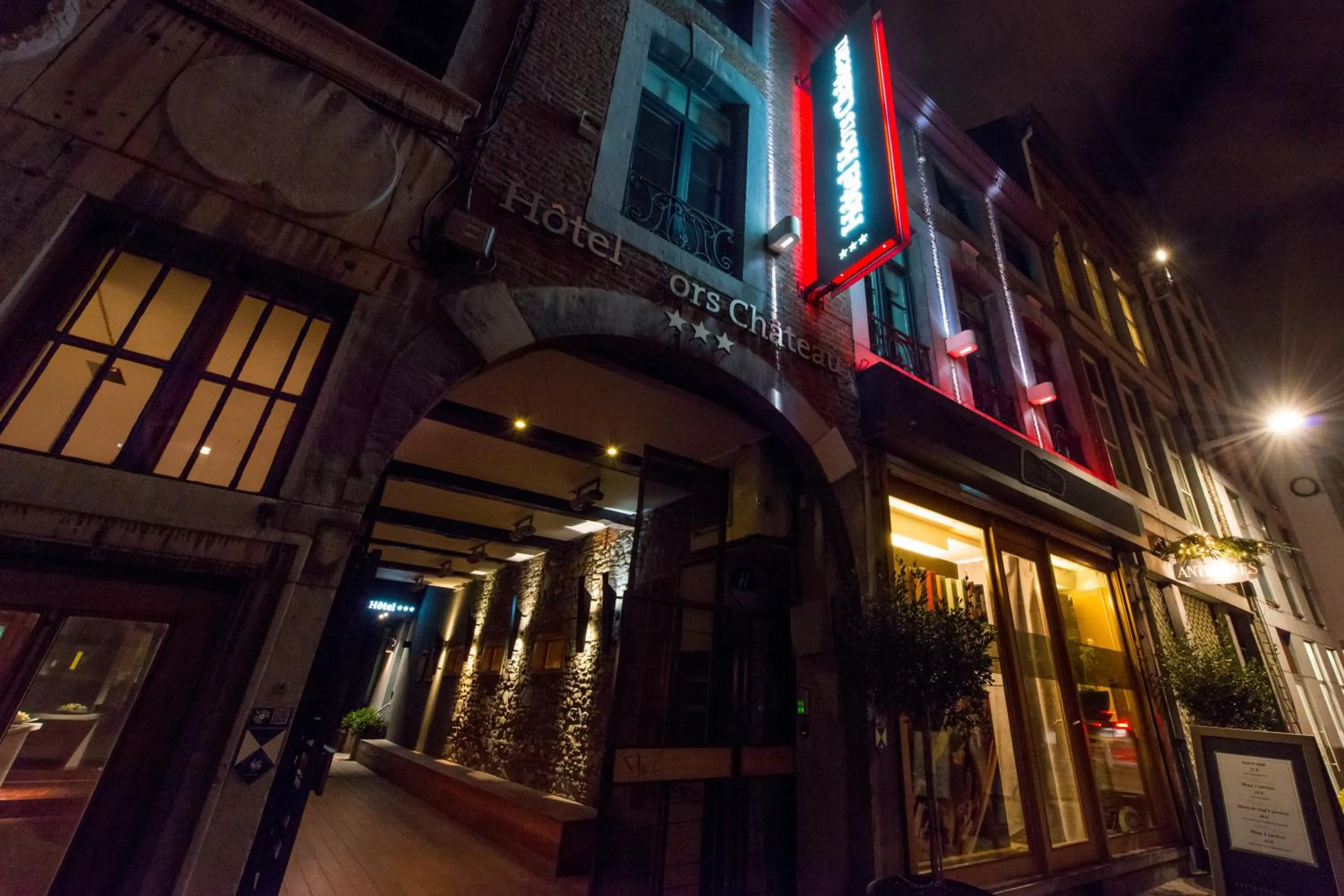Facade/entrance in Hôtel Hors-Château - Liège Centre Historique