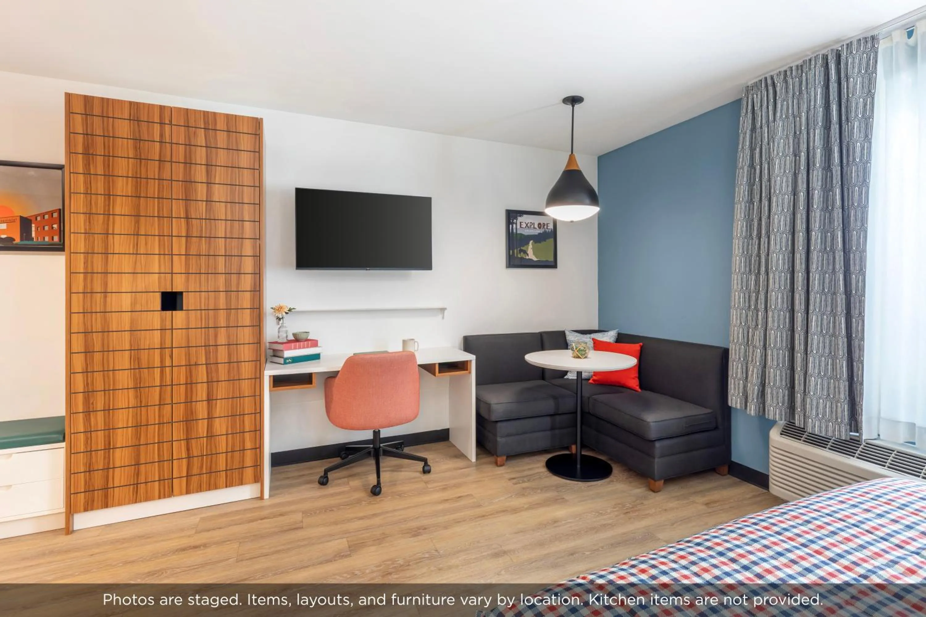 Bed in Uptown Suites Extended Stay Charlotte NC - Concord
