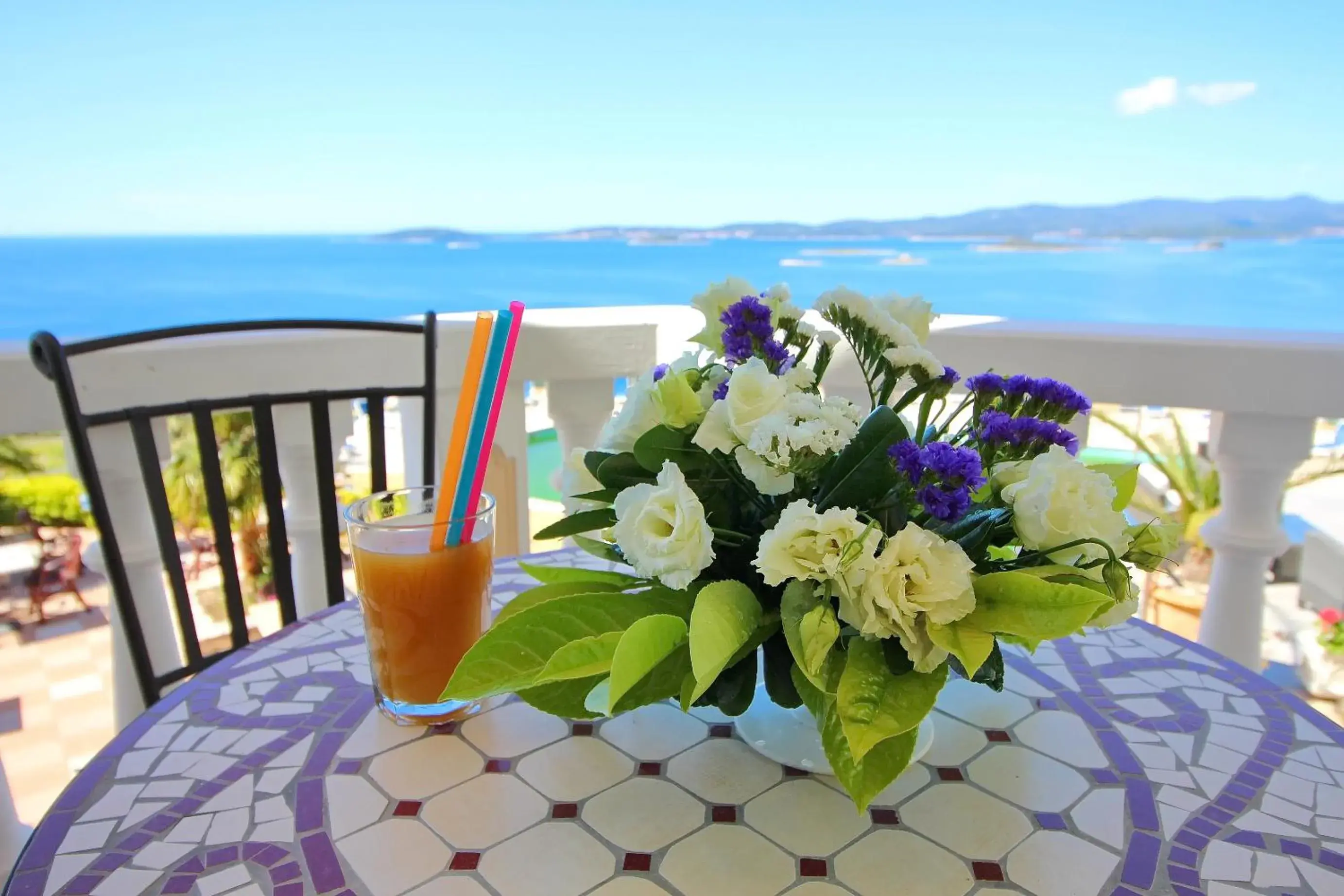 Two-Bedroom Royal Suite with Balcony and Sea View in Hotel Pansion Villa Antonio Two-Bedroom Royal Suite with Balcony and Sea View in Hotel Pansion Villa Antonio