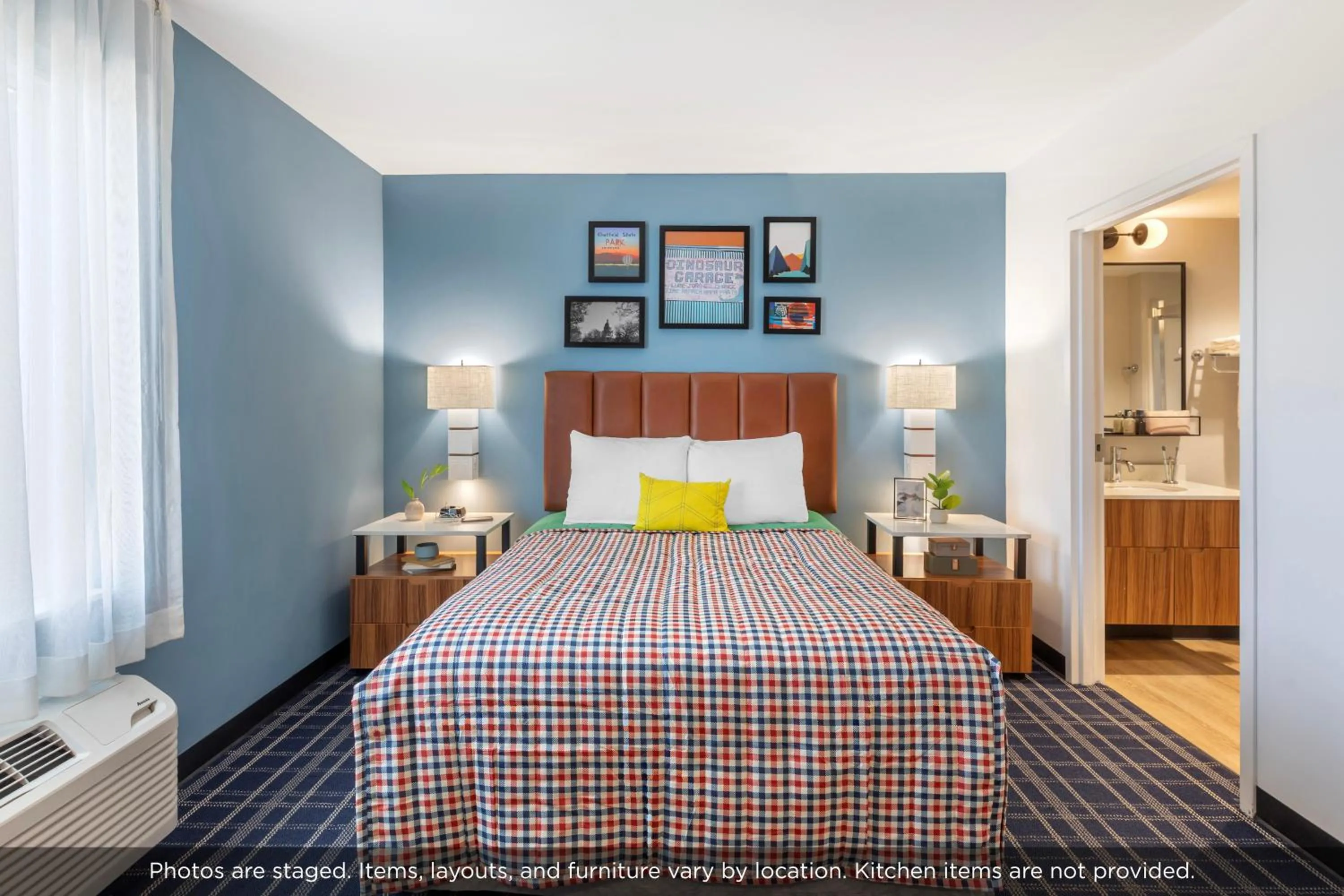 Bed in Uptown Suites Extended Stay Nashville TN - Smyrna