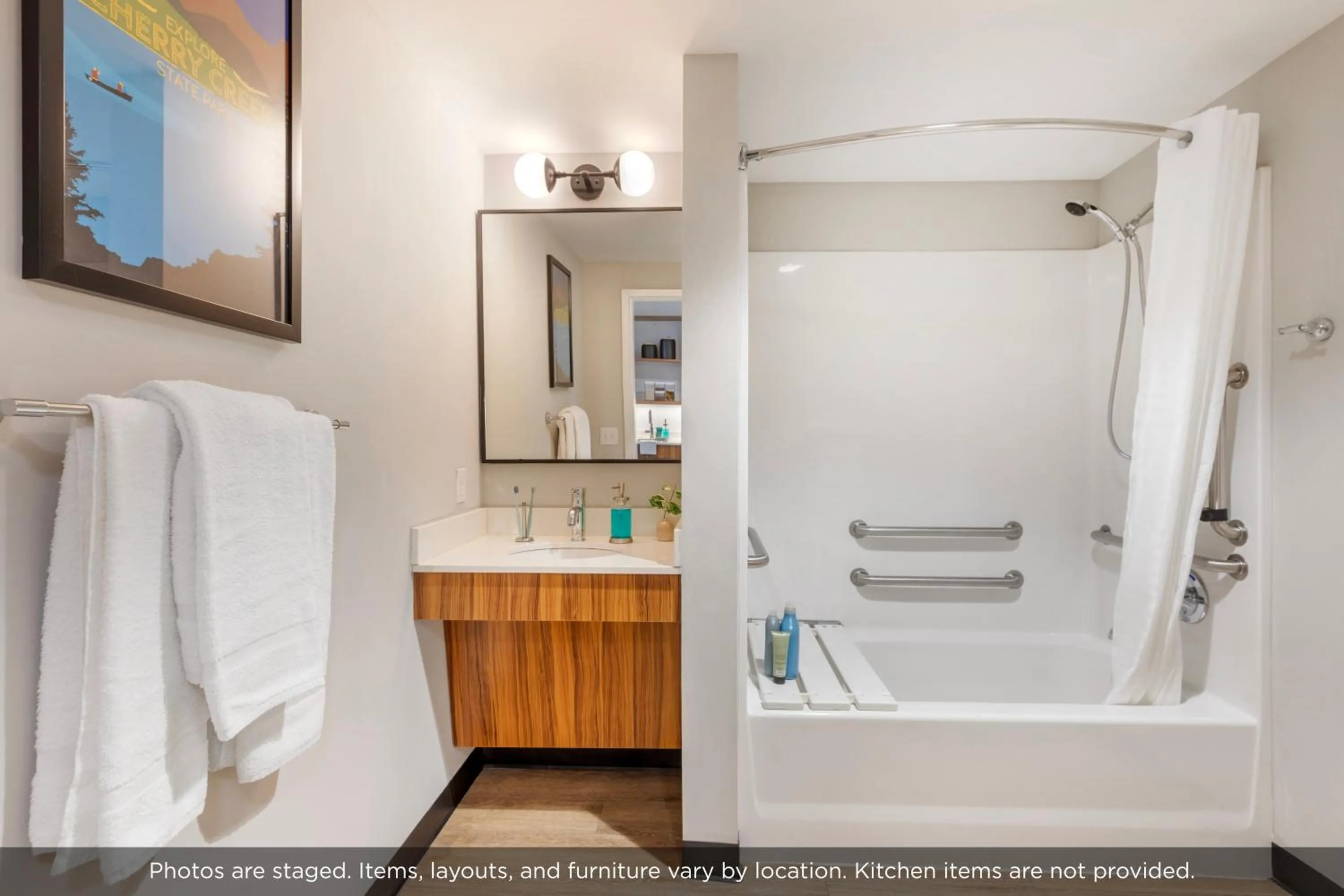 Uptown Suites Extended Stay Nashville TN - Smyrna