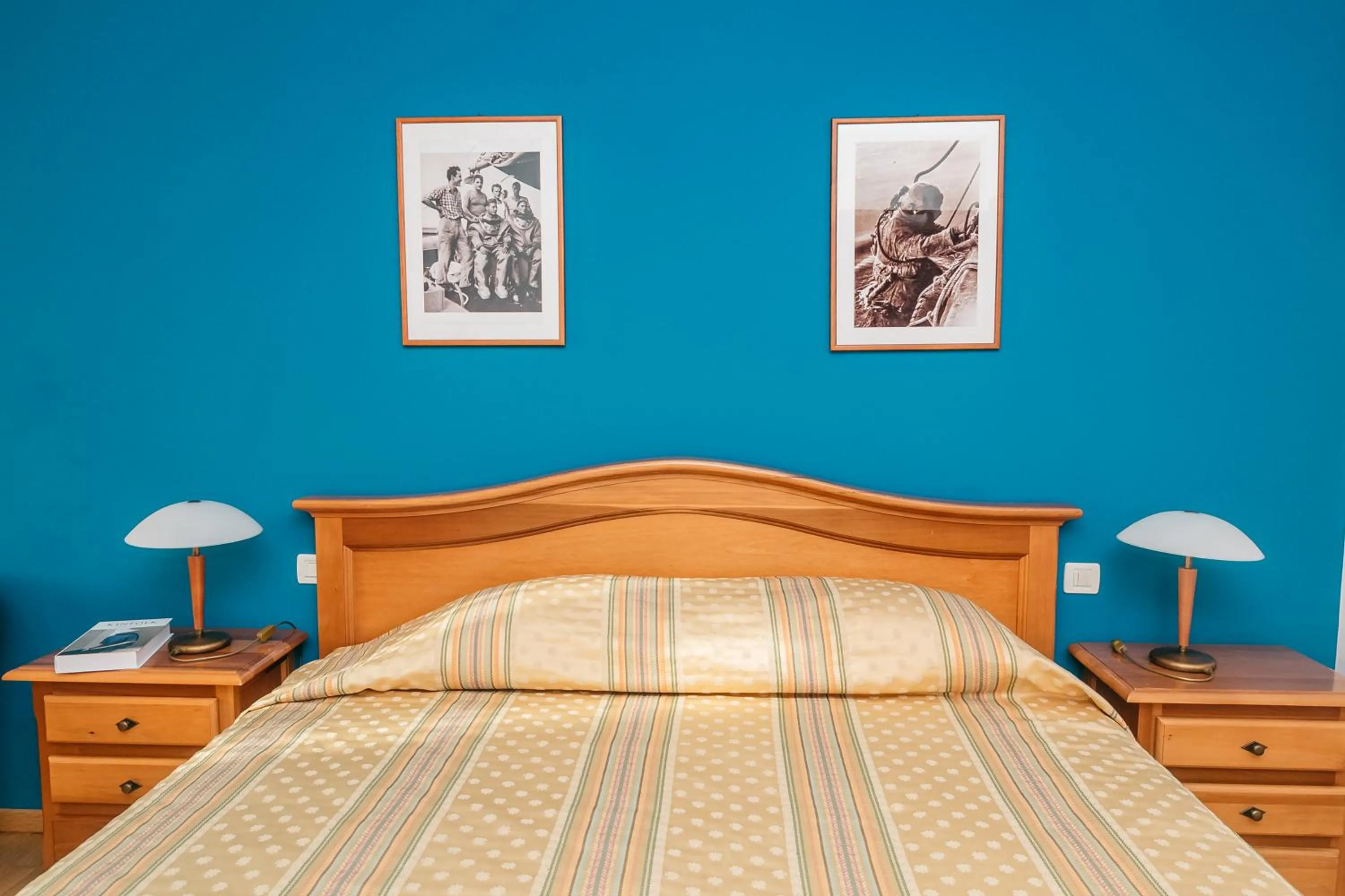 Bed in Hotel Spongiola