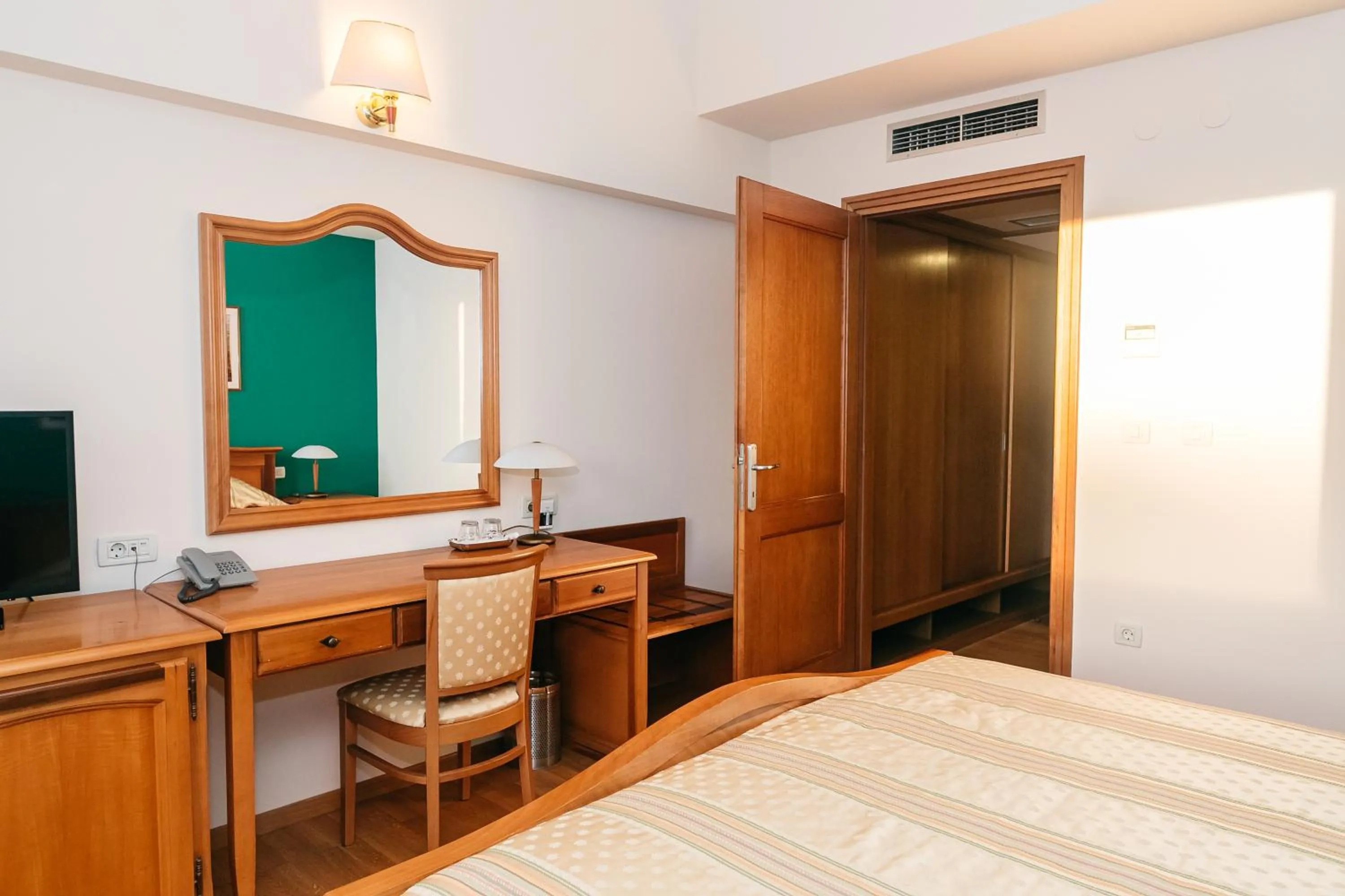 Bed in Hotel Spongiola