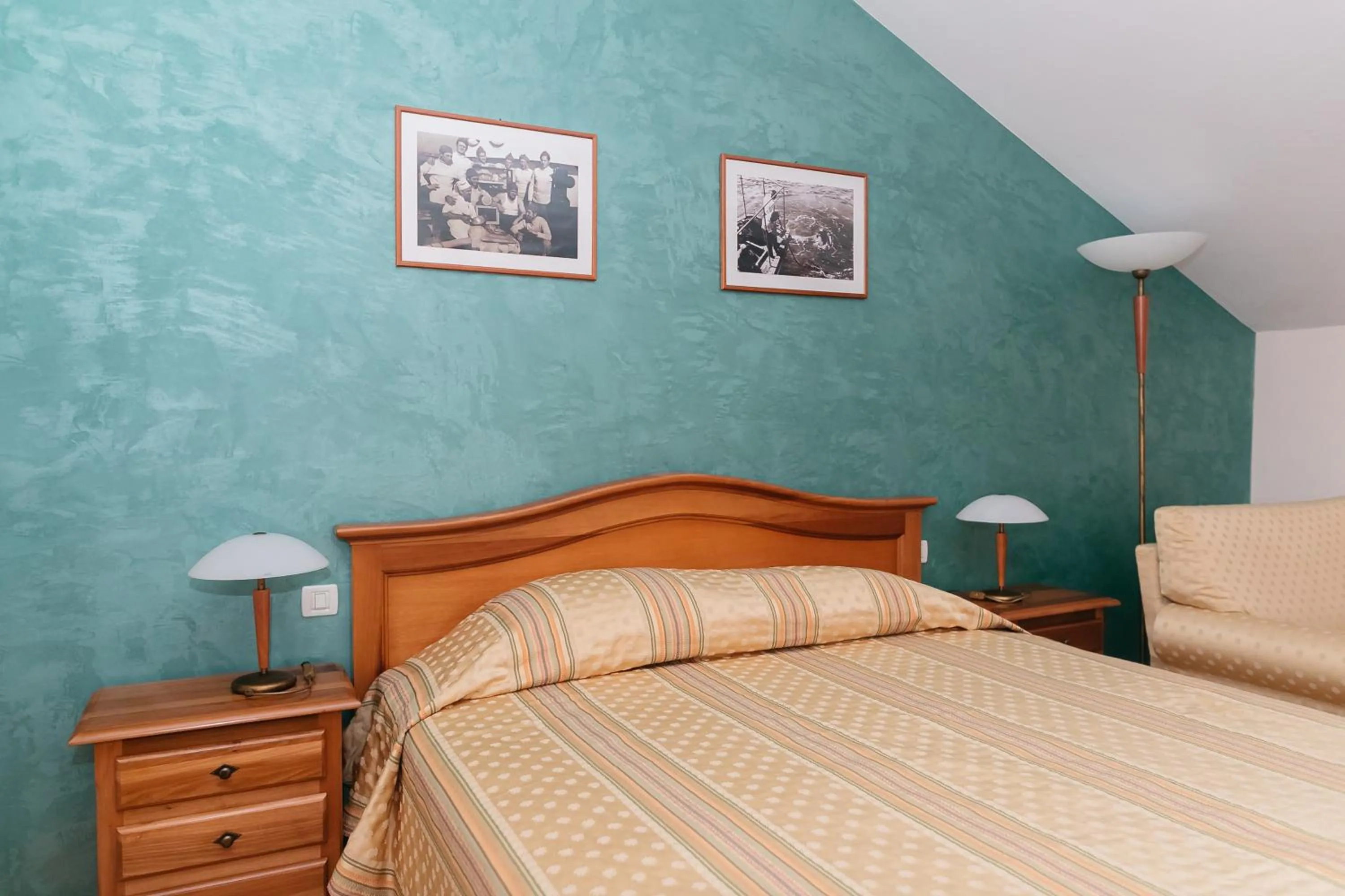 Bed in Hotel Spongiola