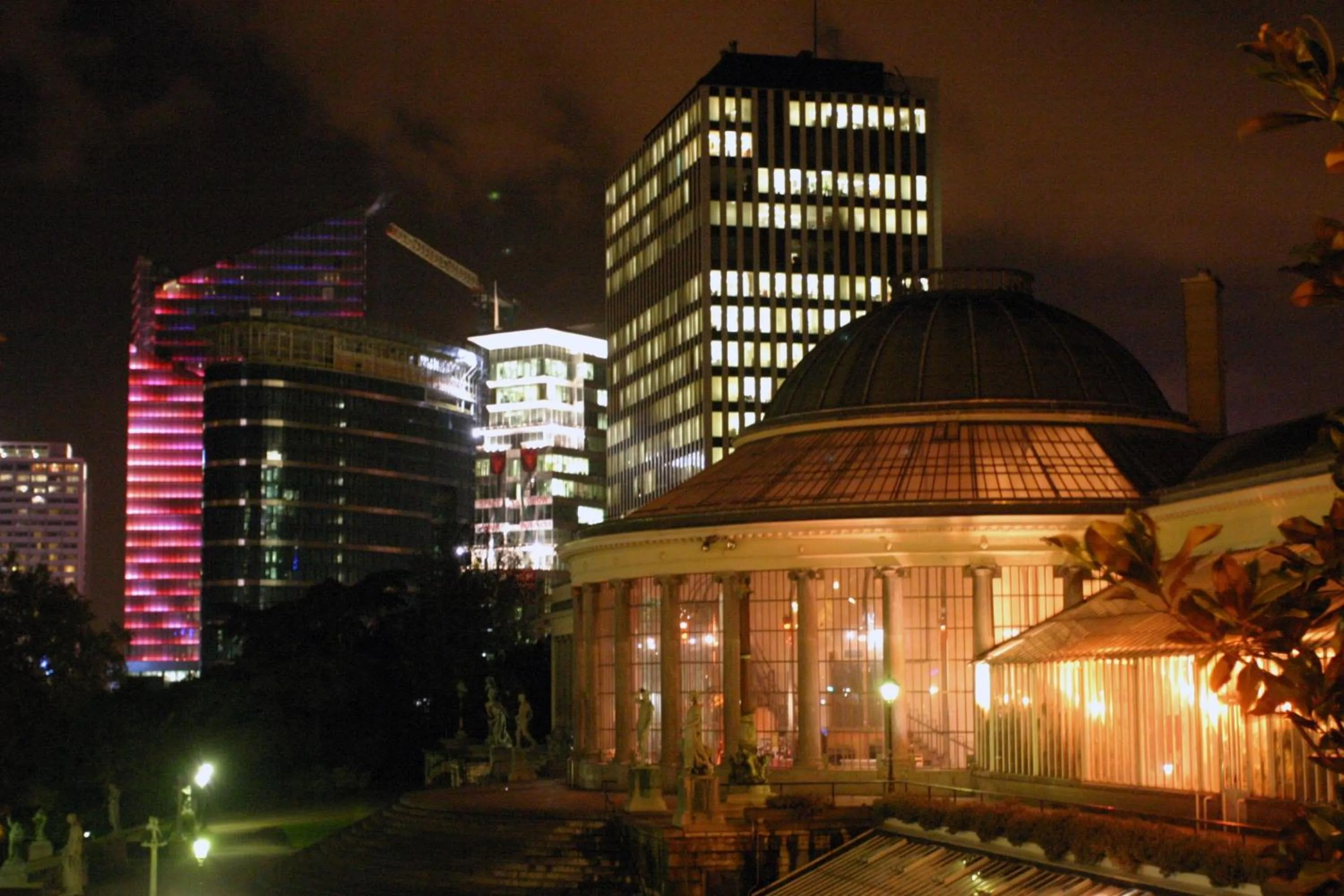 Area and facilities in Royal Hotel