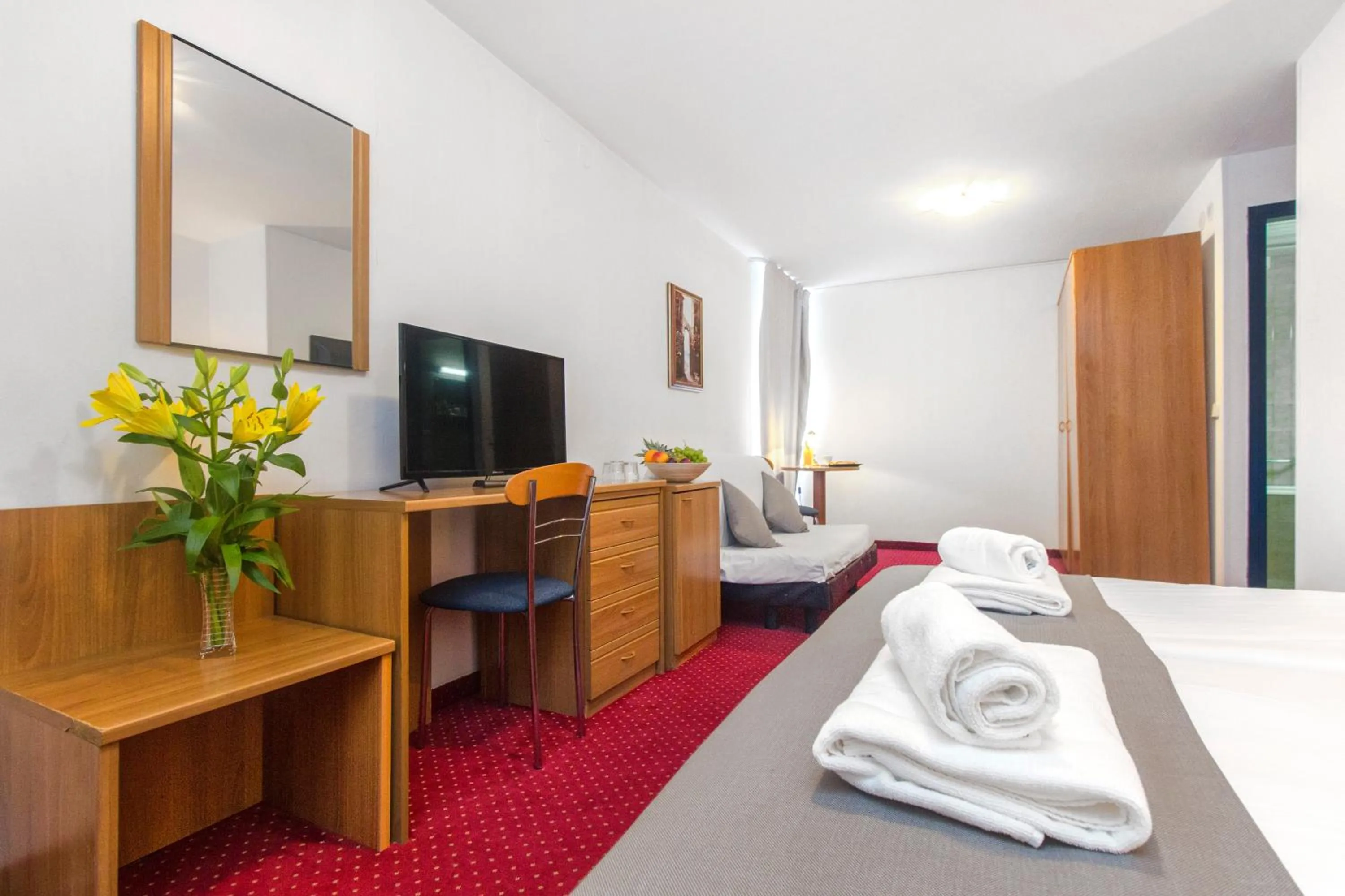 TV and multimedia in Hotel Jadran Šibenik