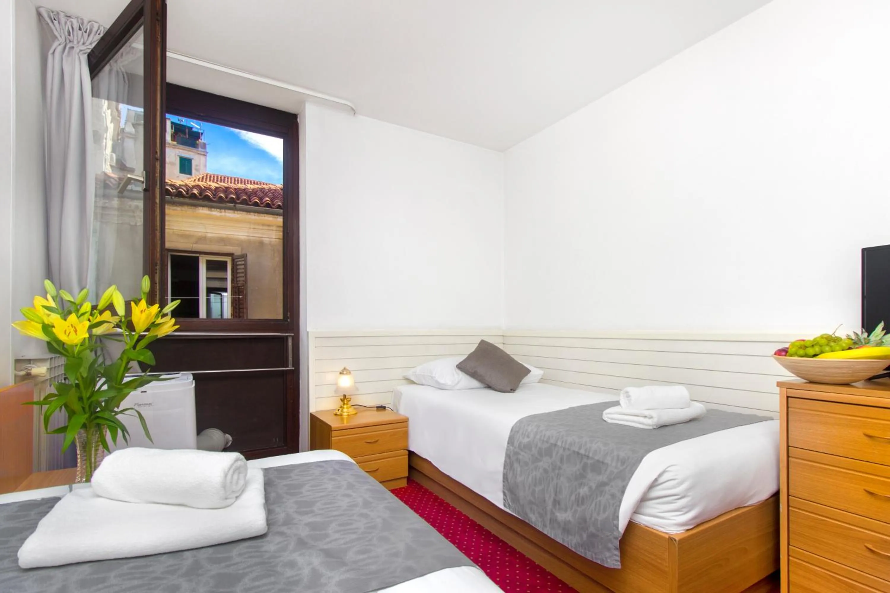 Photo of the whole room in Hotel Jadran Šibenik