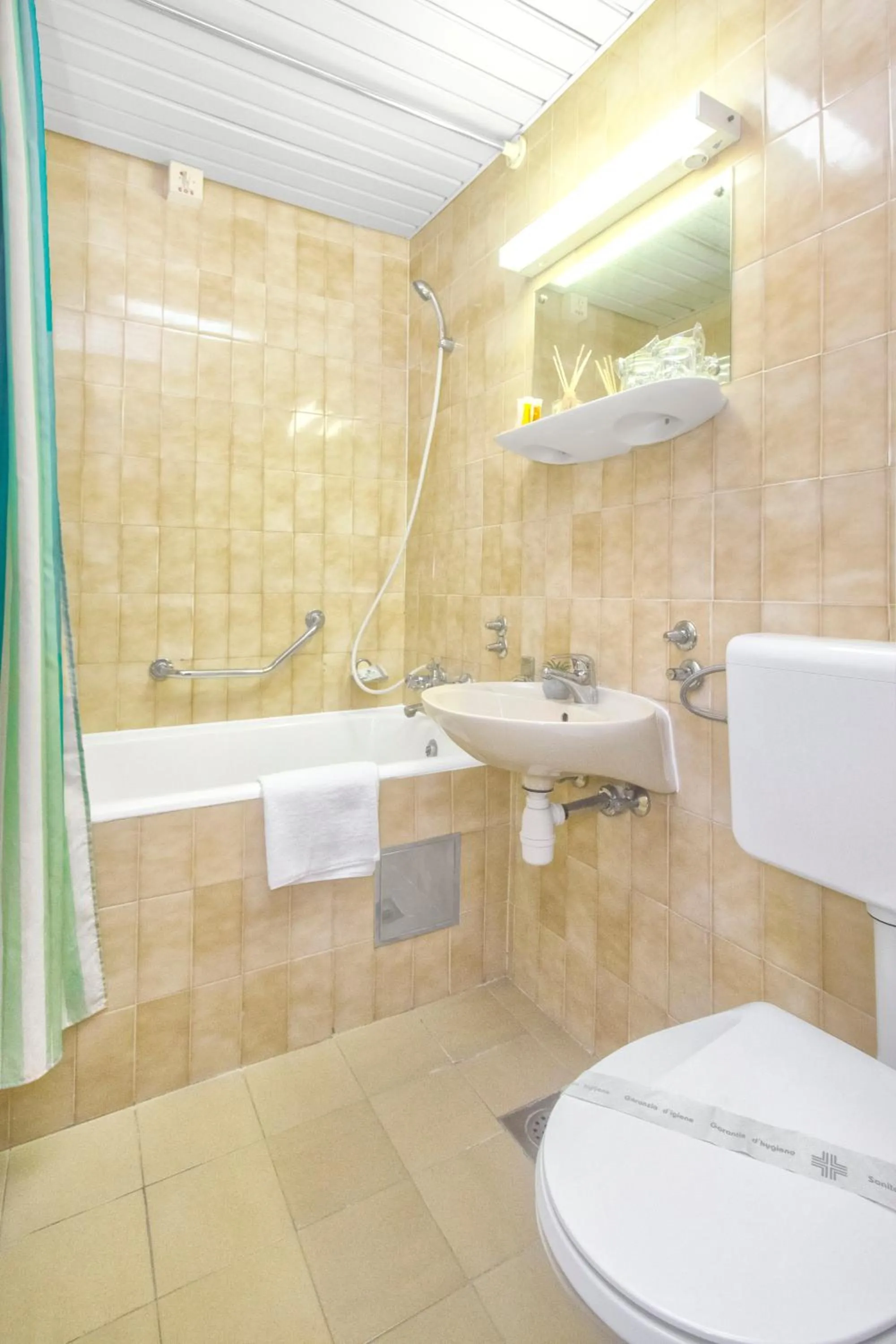 Bathroom in Hotel Jadran Šibenik