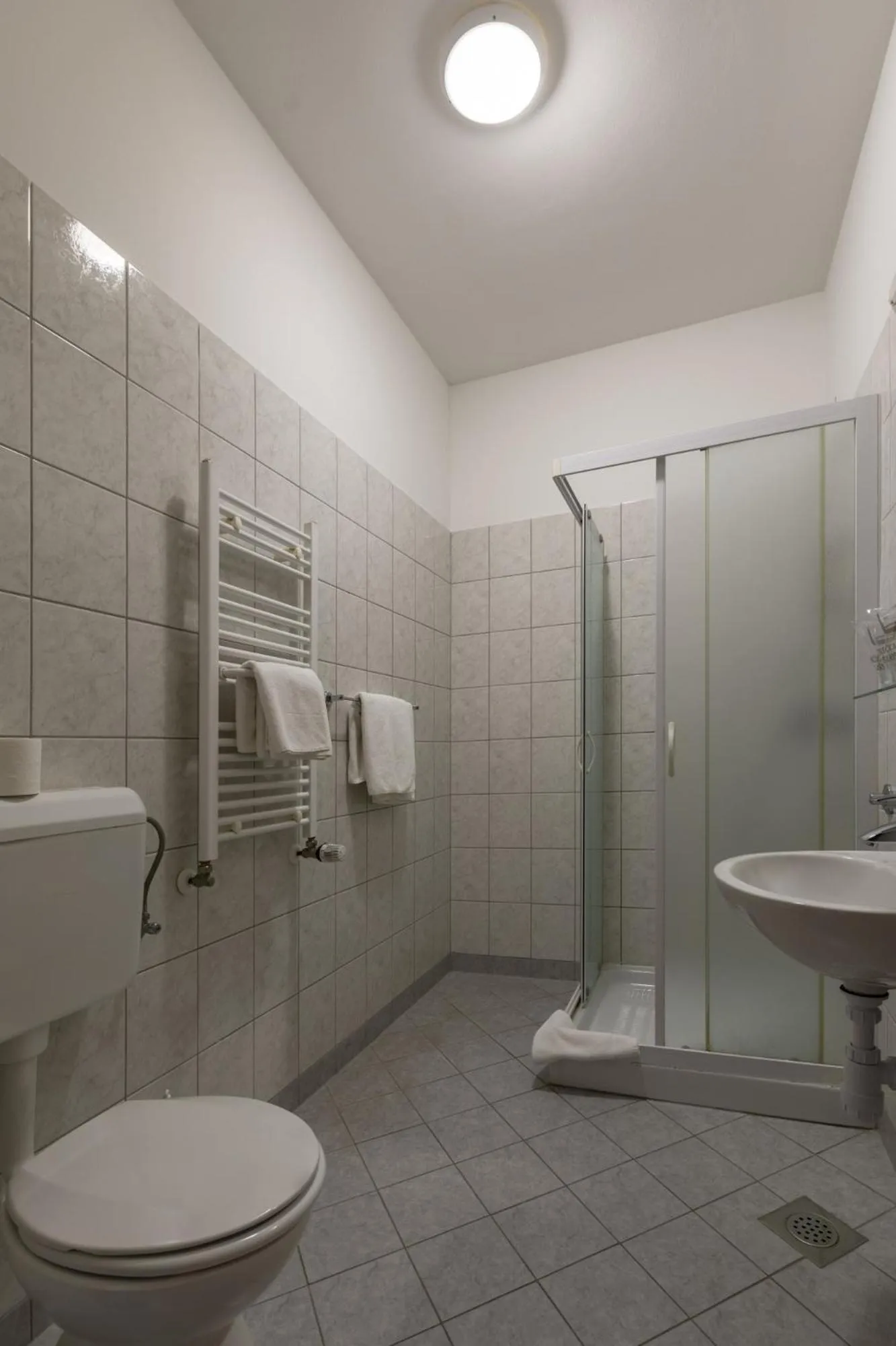 Bathroom in Hotel Porto