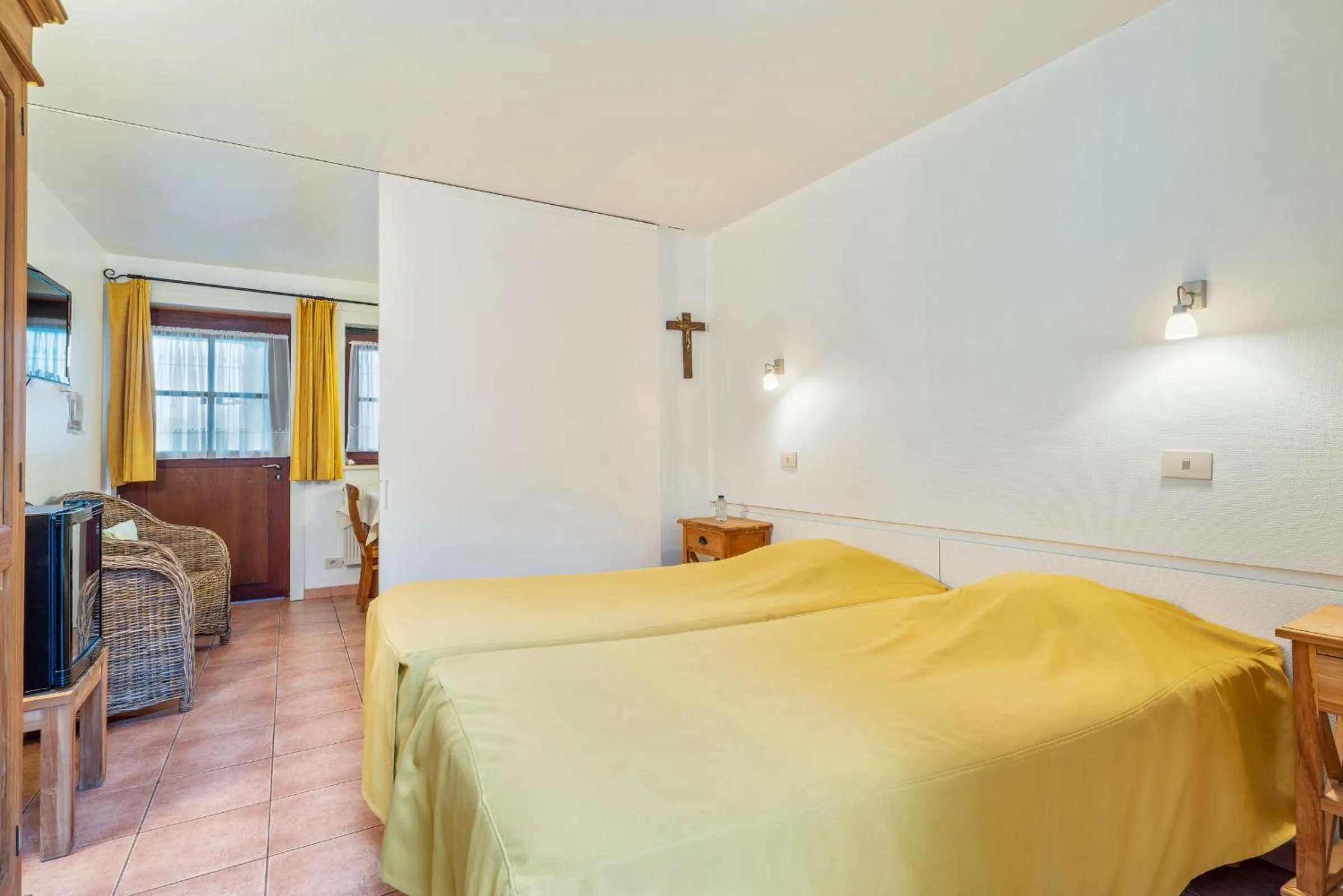 Bed in Elckerlyck Inn Hotel