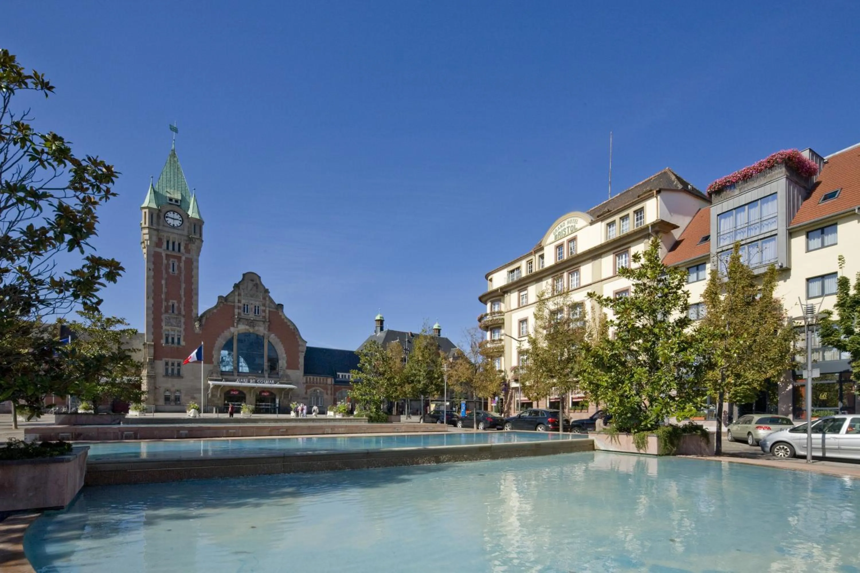 Property building in Grand Hôtel Bristol