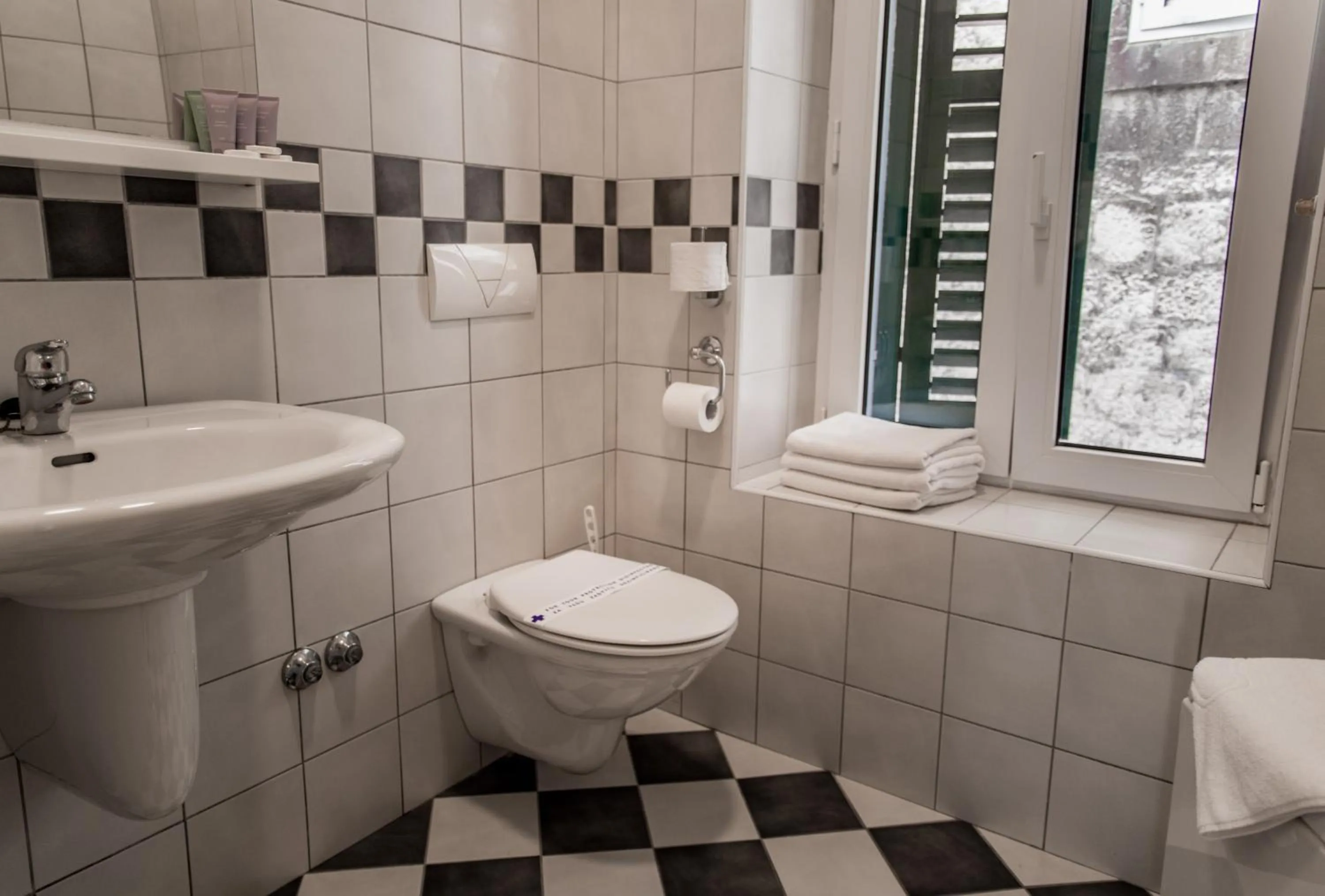 Toilet in Slavija Culture Heritage Hotel