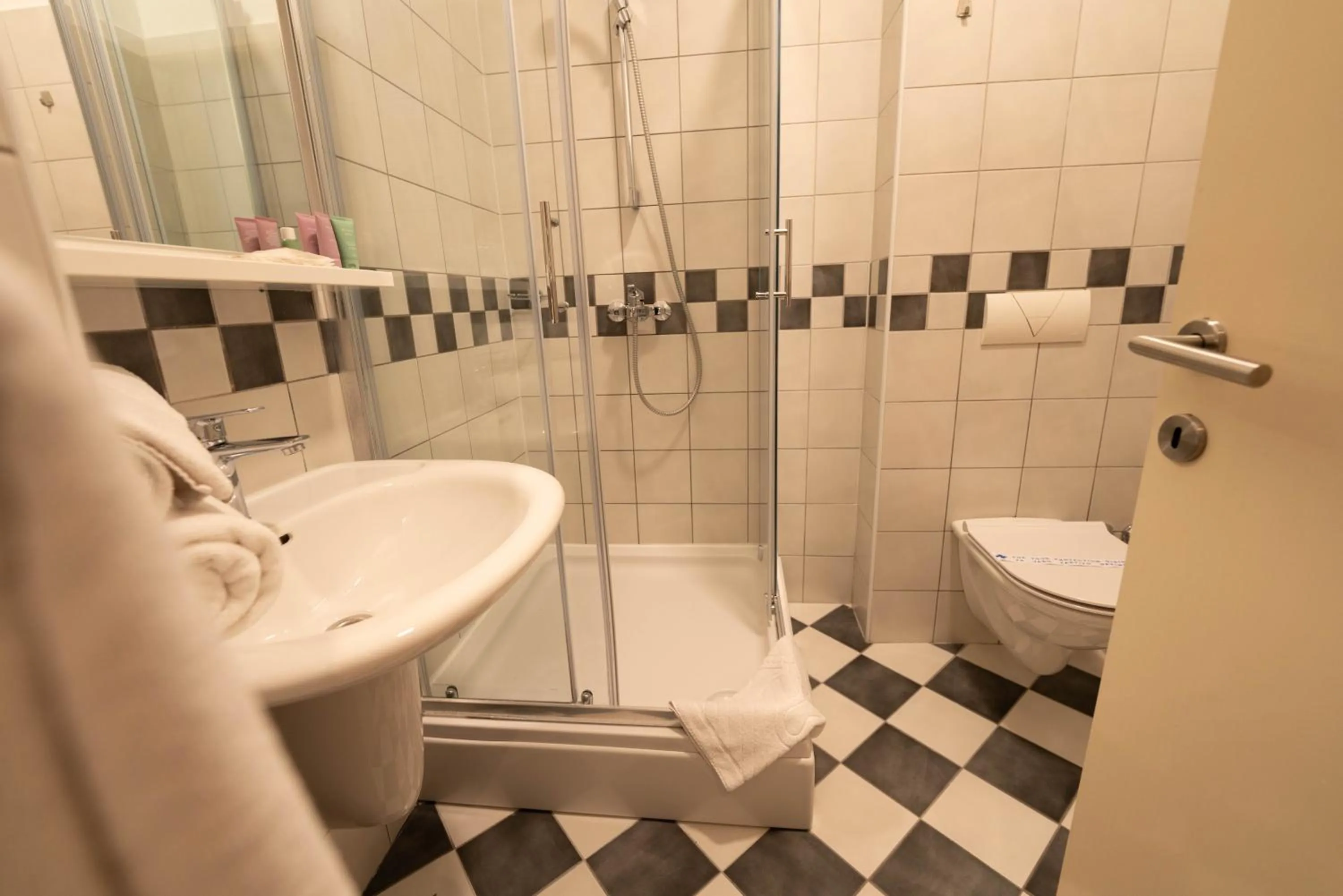 Bathroom in Slavija Culture Heritage Hotel