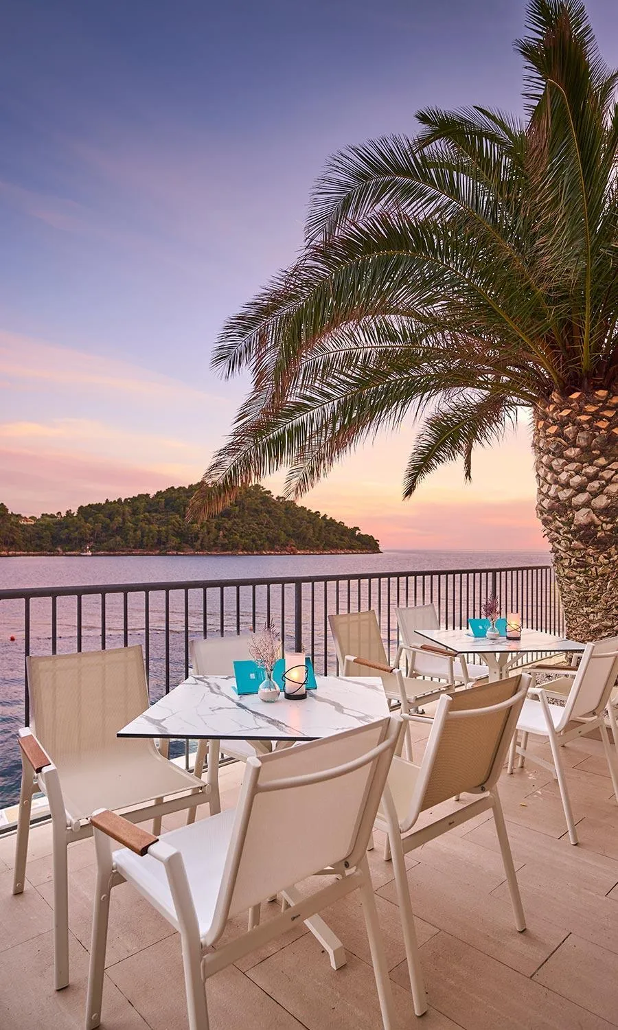 Lounge or bar in Aminess Younique Lume Hotel