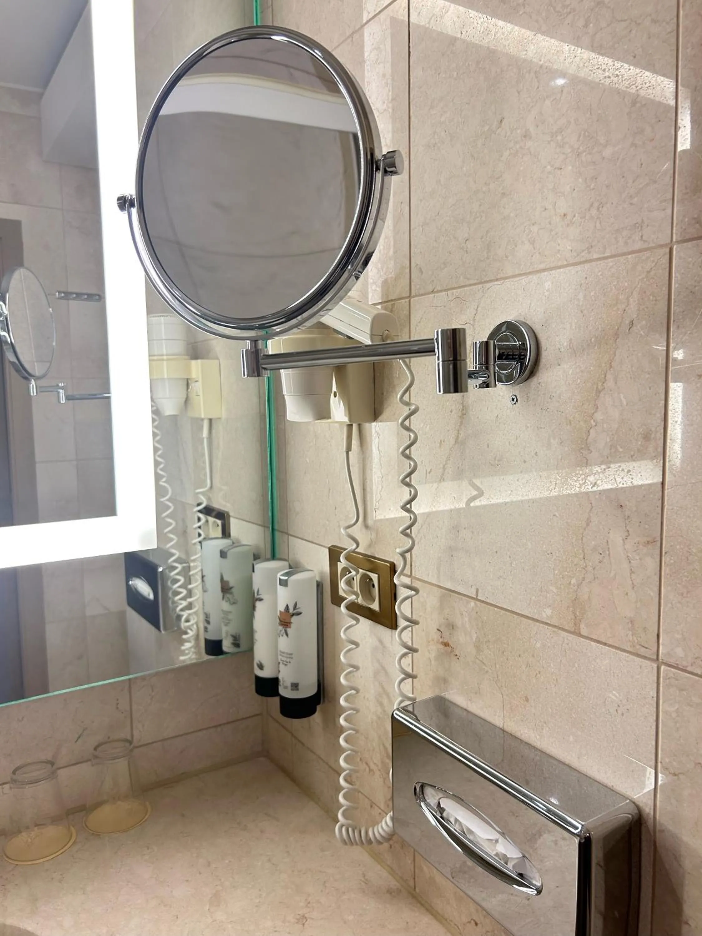 Hotel Restaurant Weinebrugge