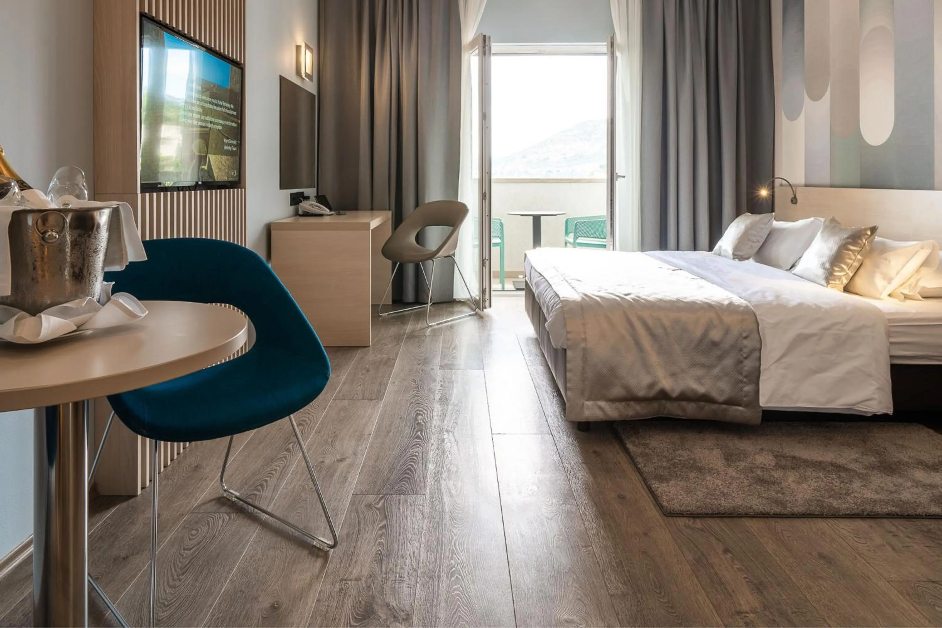 Bed in Berkeley Hotel